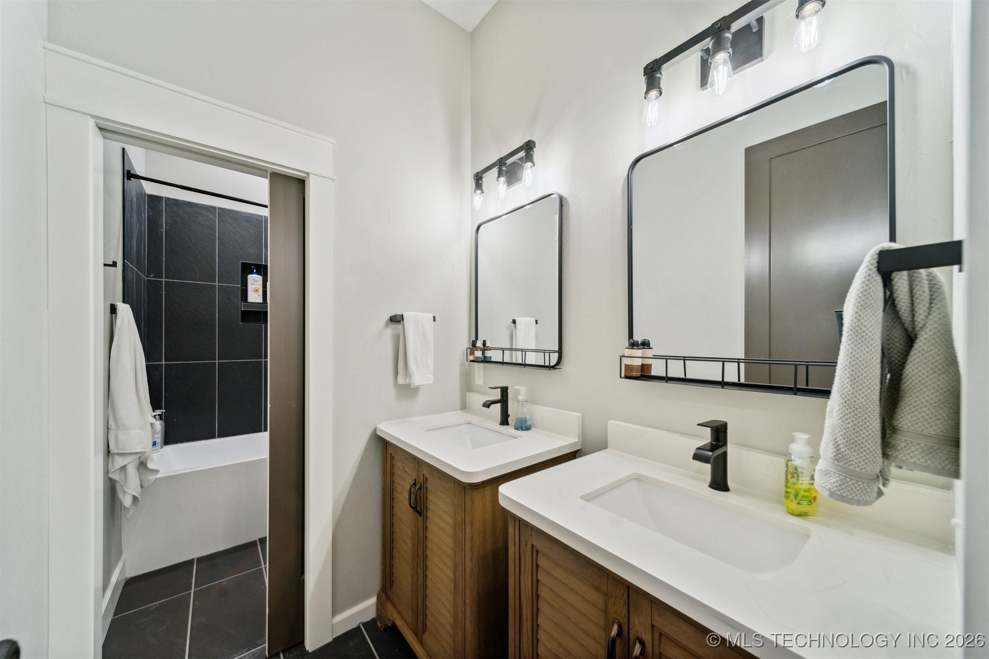 3111 S Rosebud Lane Property Photo 14