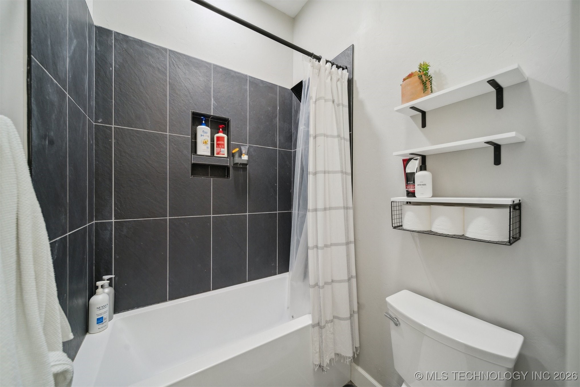 3111 S Rosebud Lane Property Photo 15