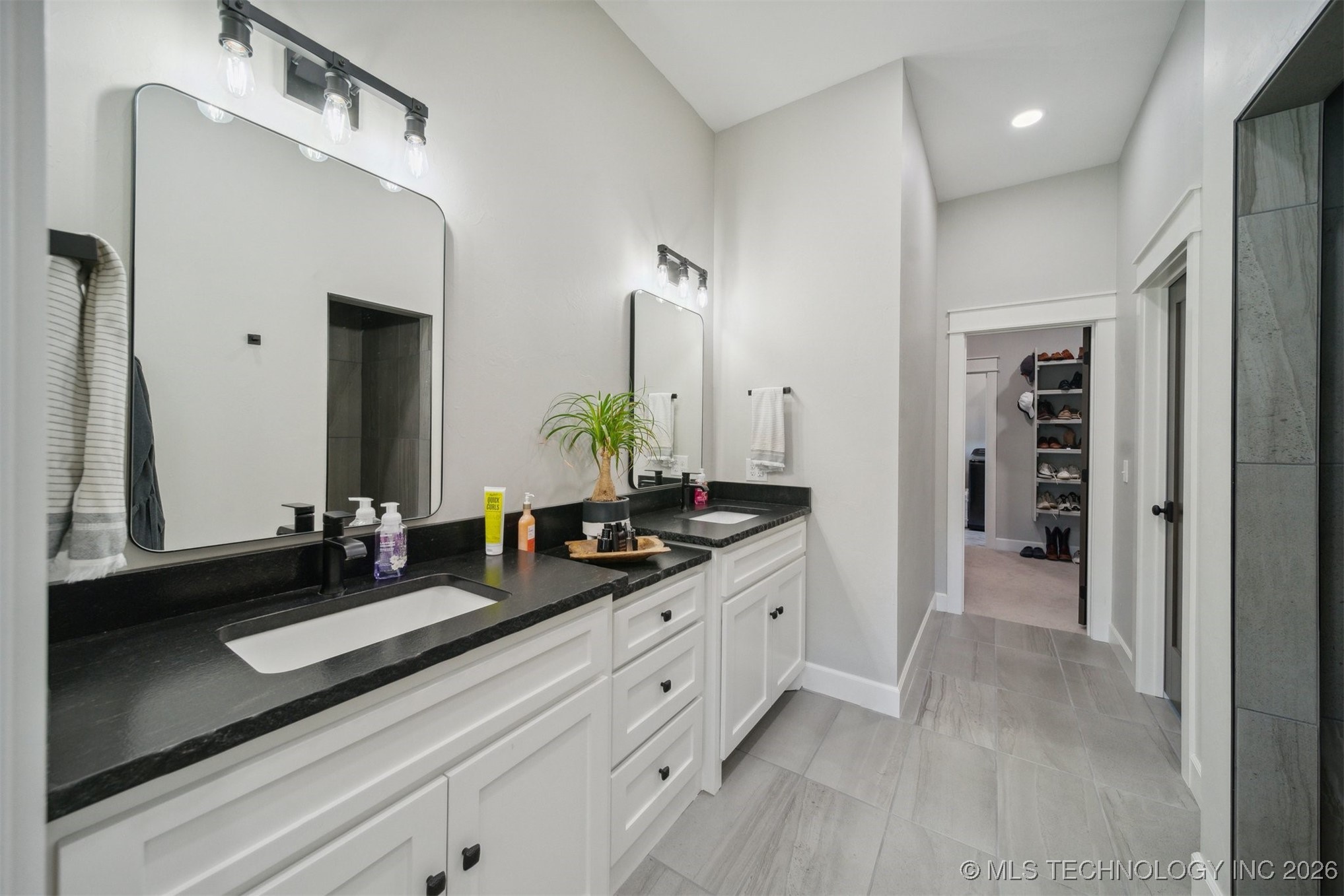 3111 S Rosebud Lane Property Photo 35