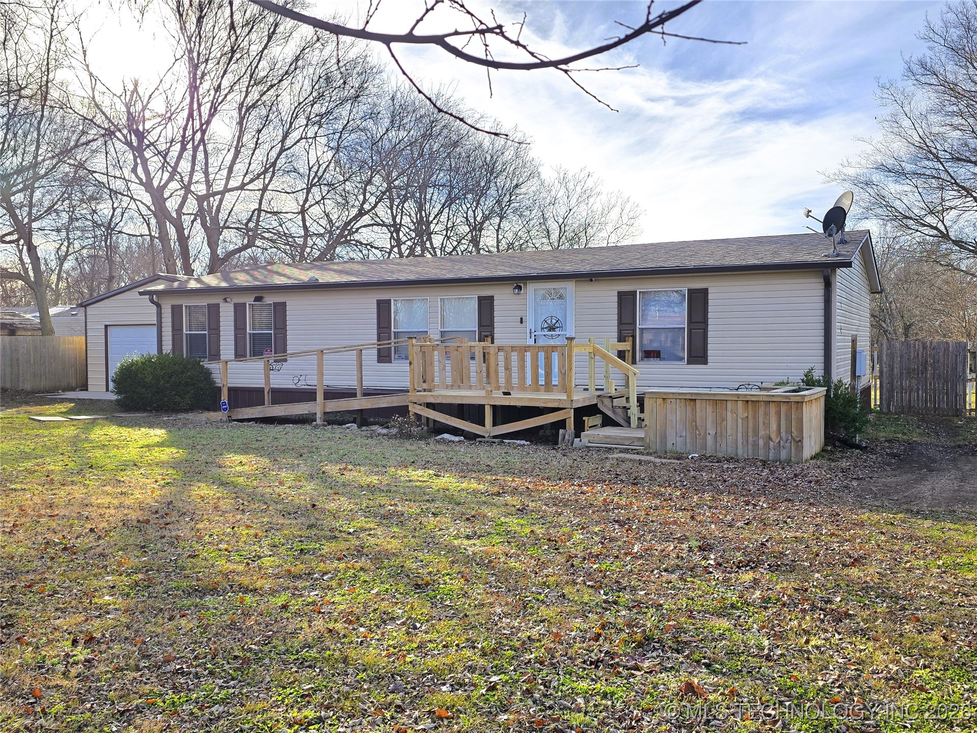 7450 S 4175 Road Property Photo 1