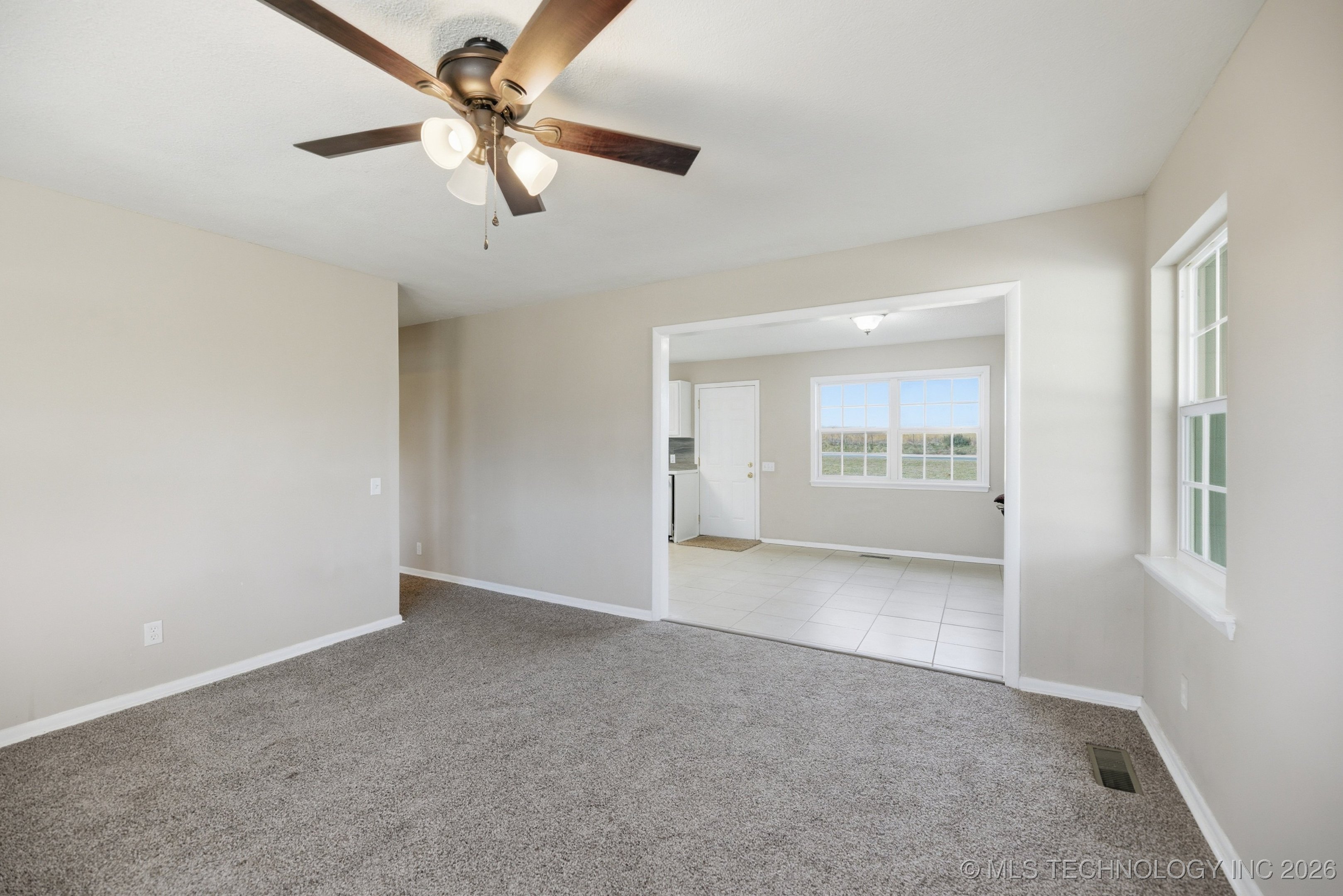 20939 S Rand Avenue Property Photo 6