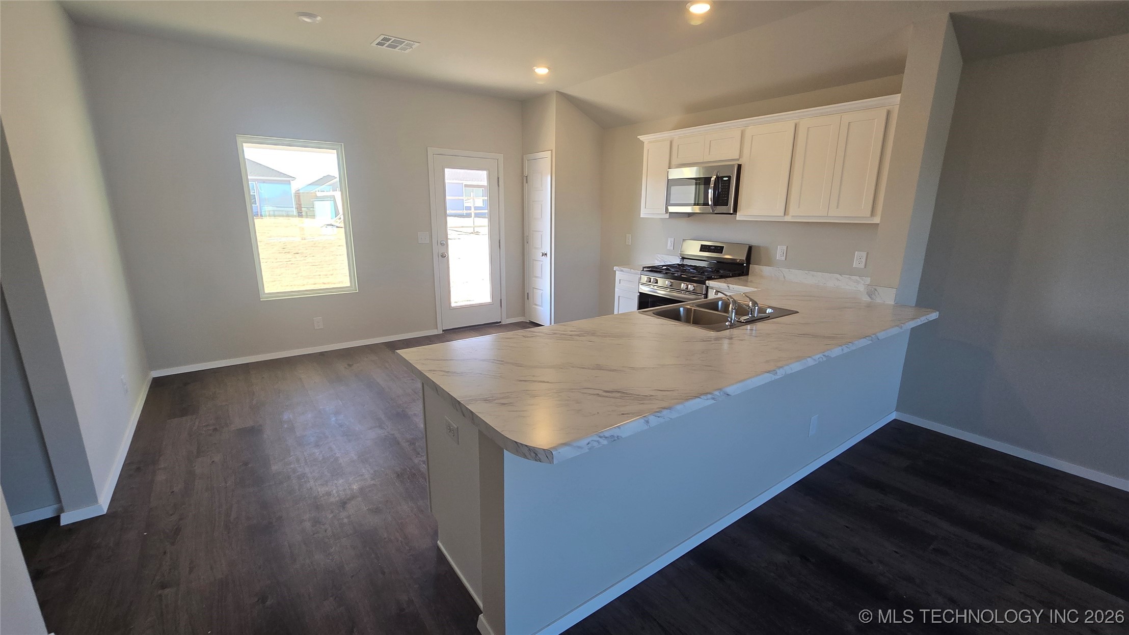 29180 E 79th Street S Property Photo 6