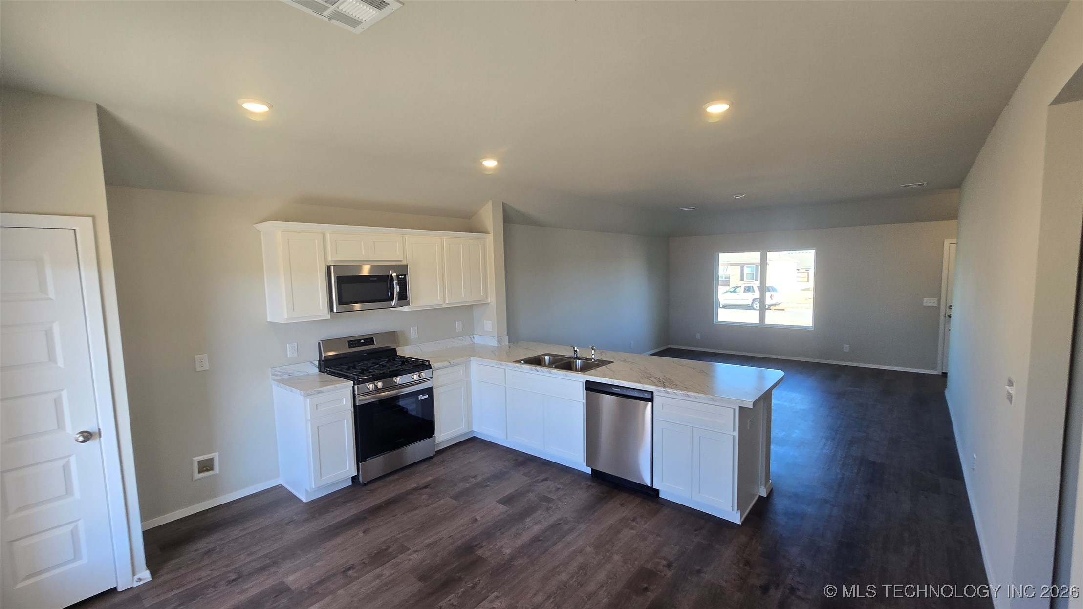 29180 E 79th Street S Property Photo 9