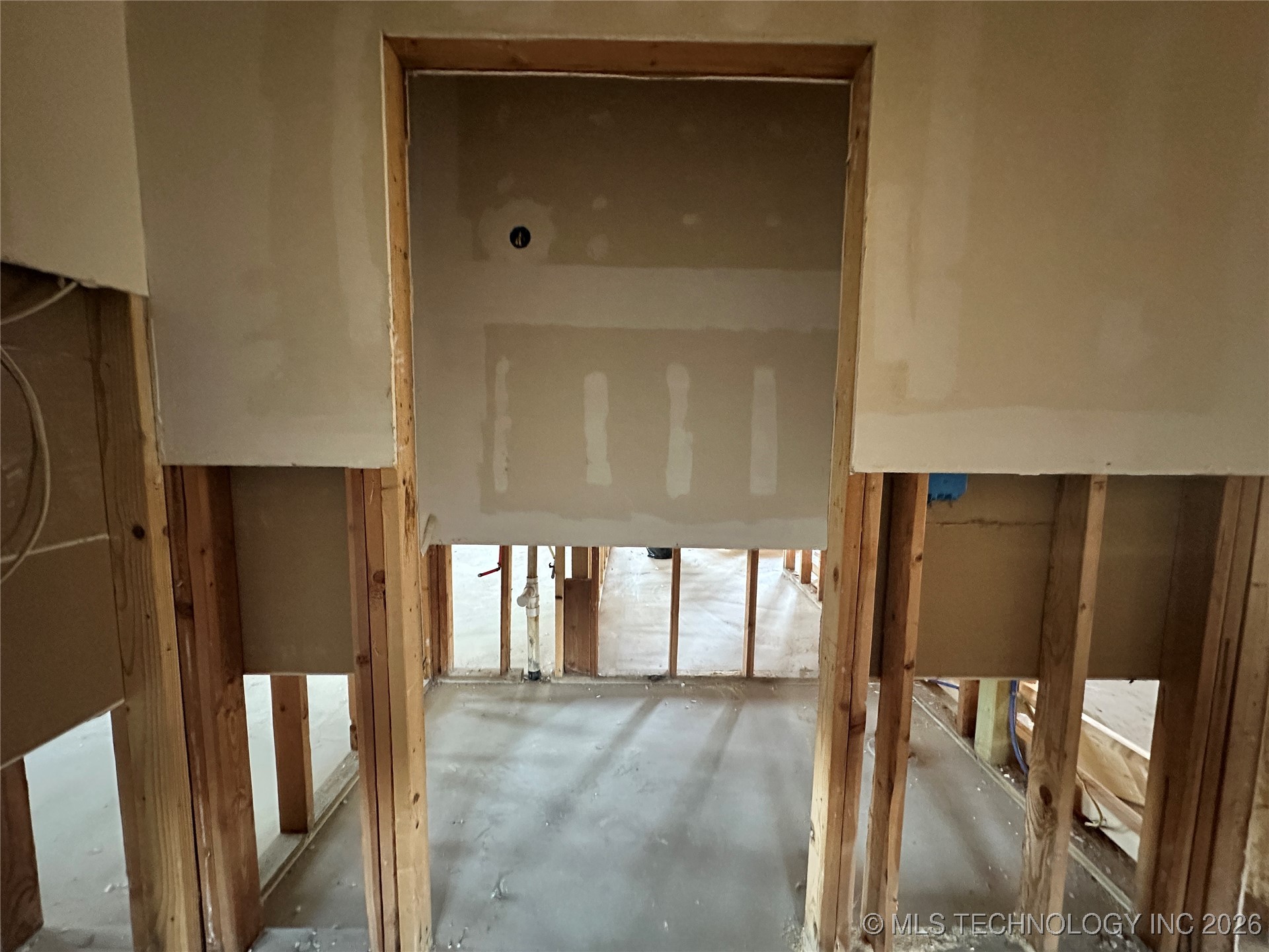 1860 W Bumpass Property Photo 16