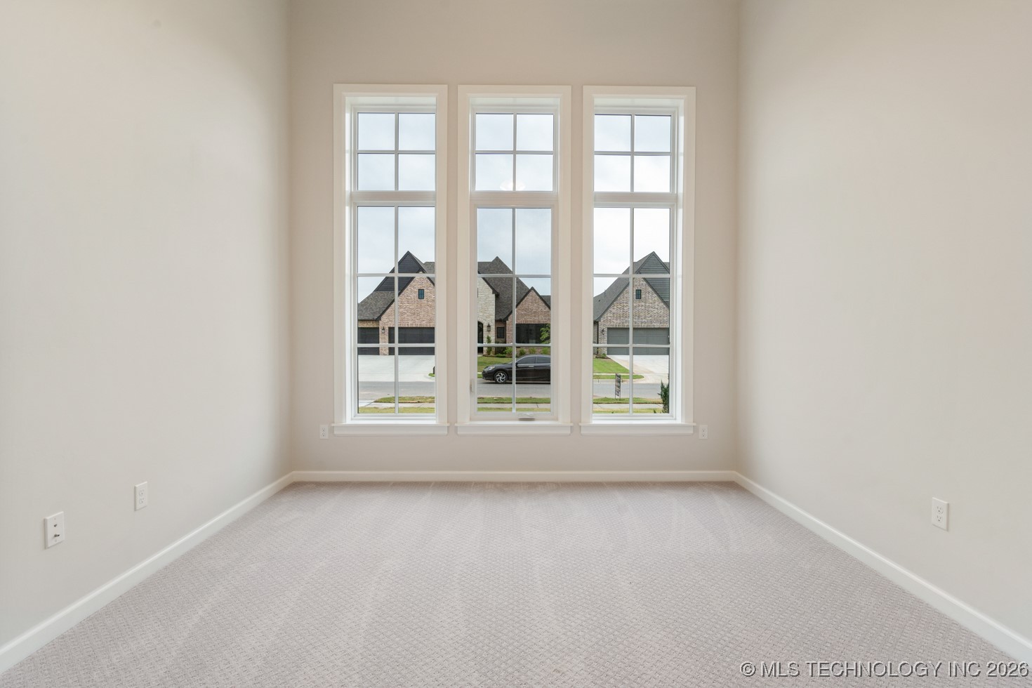 5809 E 126th Place S Property Photo 4