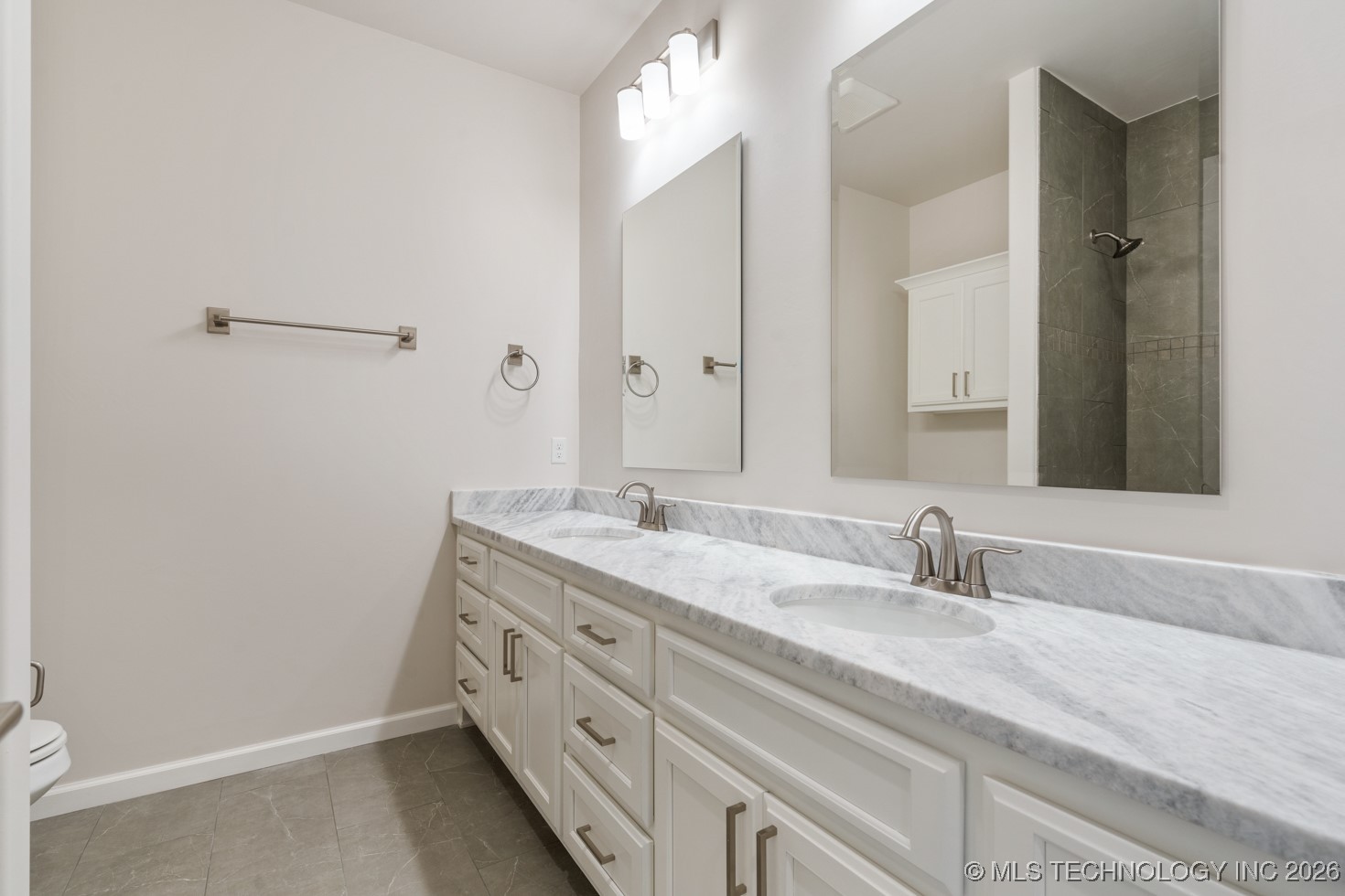 5809 E 126th Place S Property Photo 6