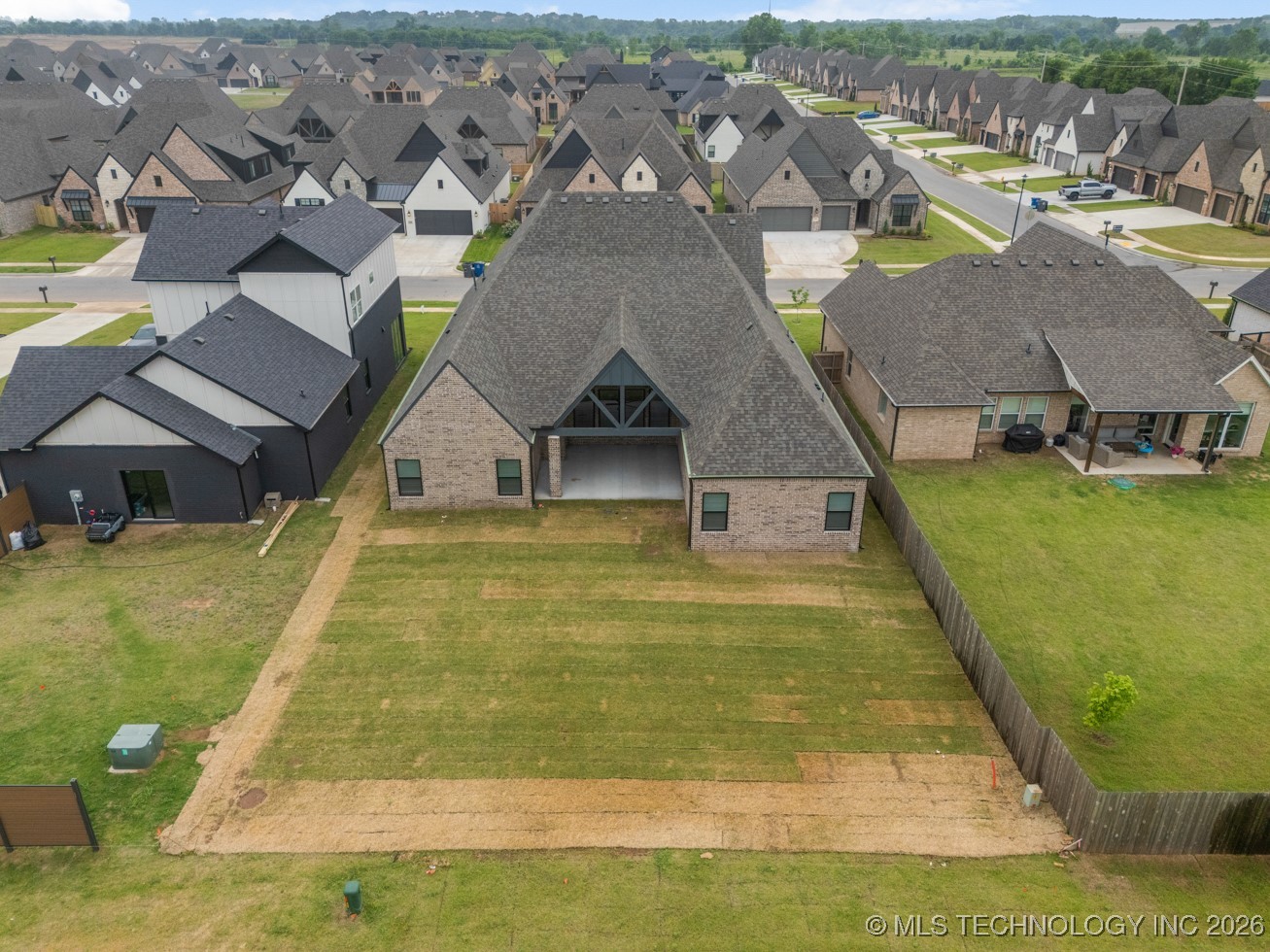 5809 E 126th Place S Property Photo 43