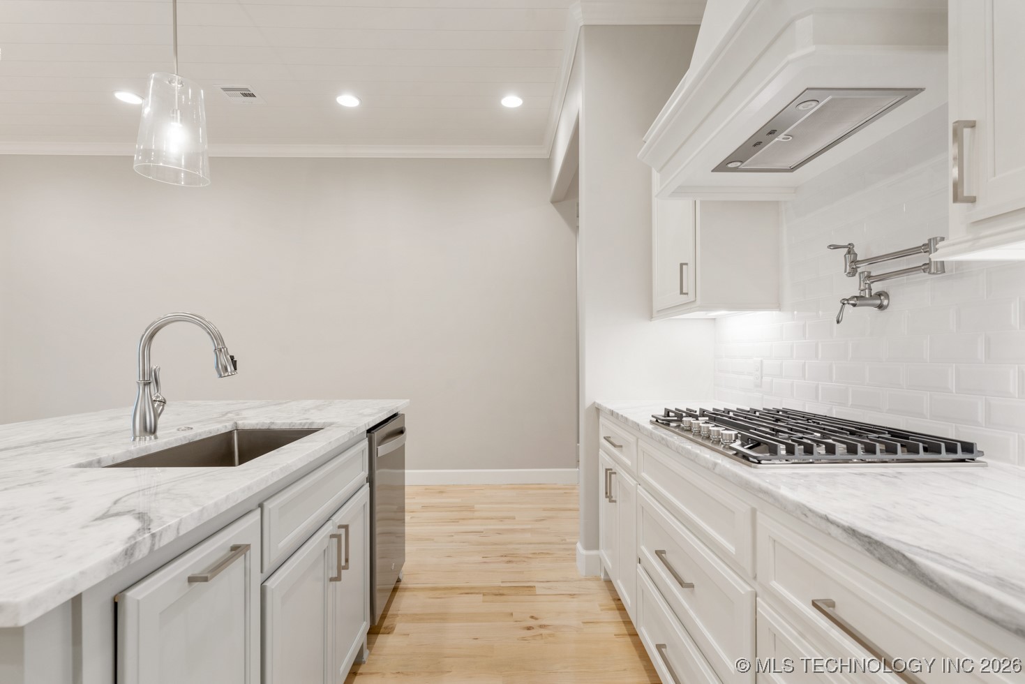 2704 W Twin Oaks Street Property Photo 20