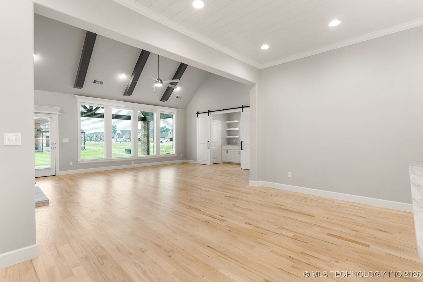 2704 W Twin Oaks Street Property Photo 26