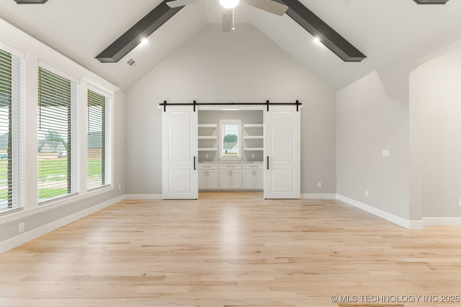 2704 W Twin Oaks Street Property Photo 31