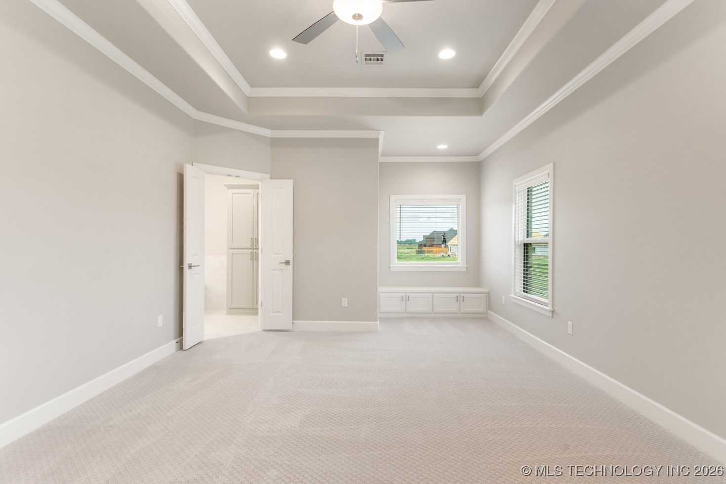 2704 W Twin Oaks Street Property Photo 33