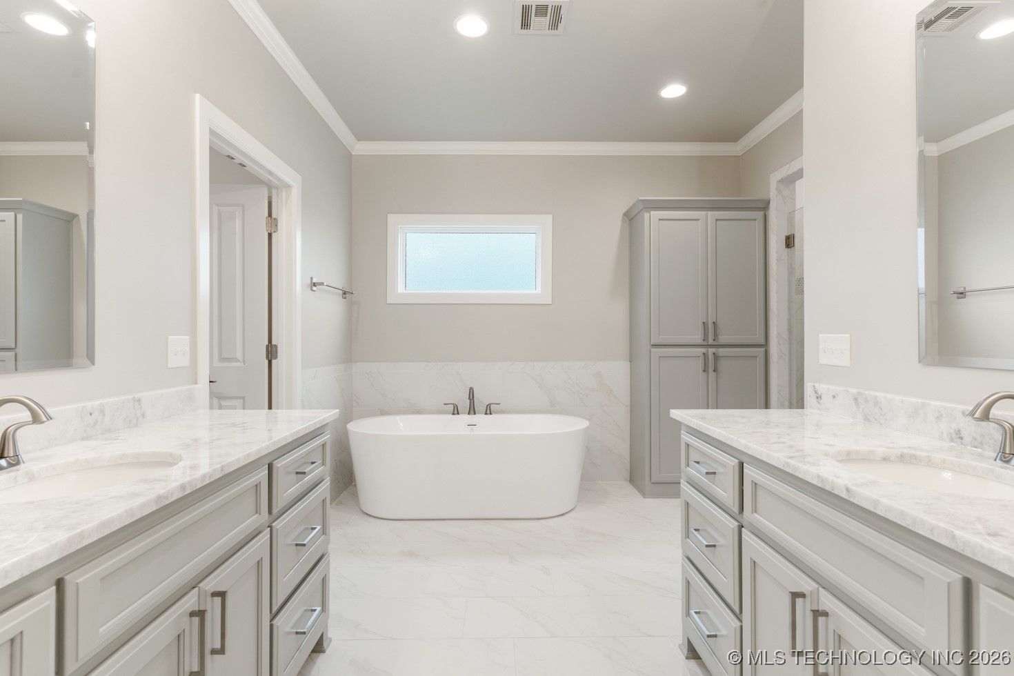 2704 W Twin Oaks Street Property Photo 37