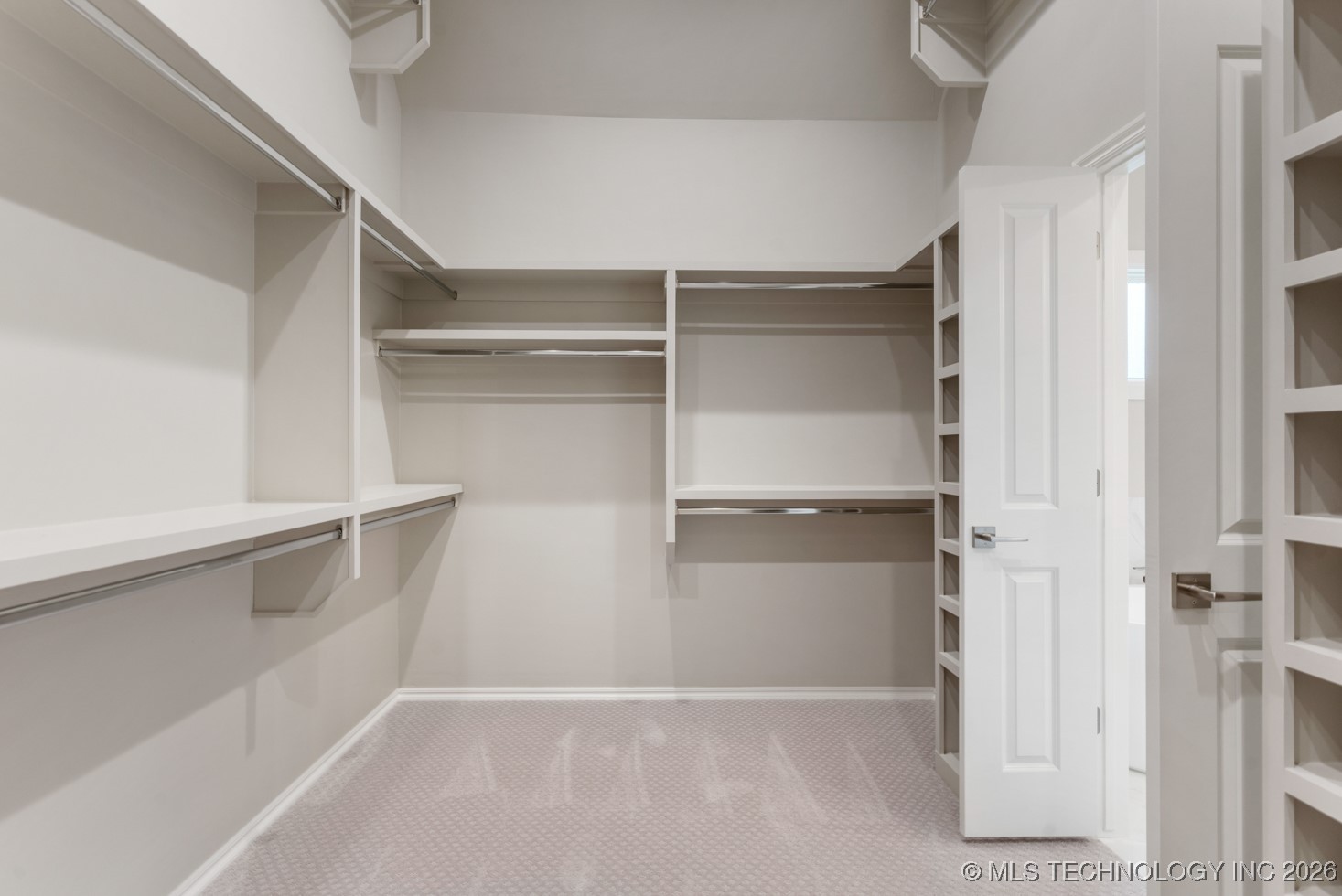 2704 W Twin Oaks Street Property Photo 40