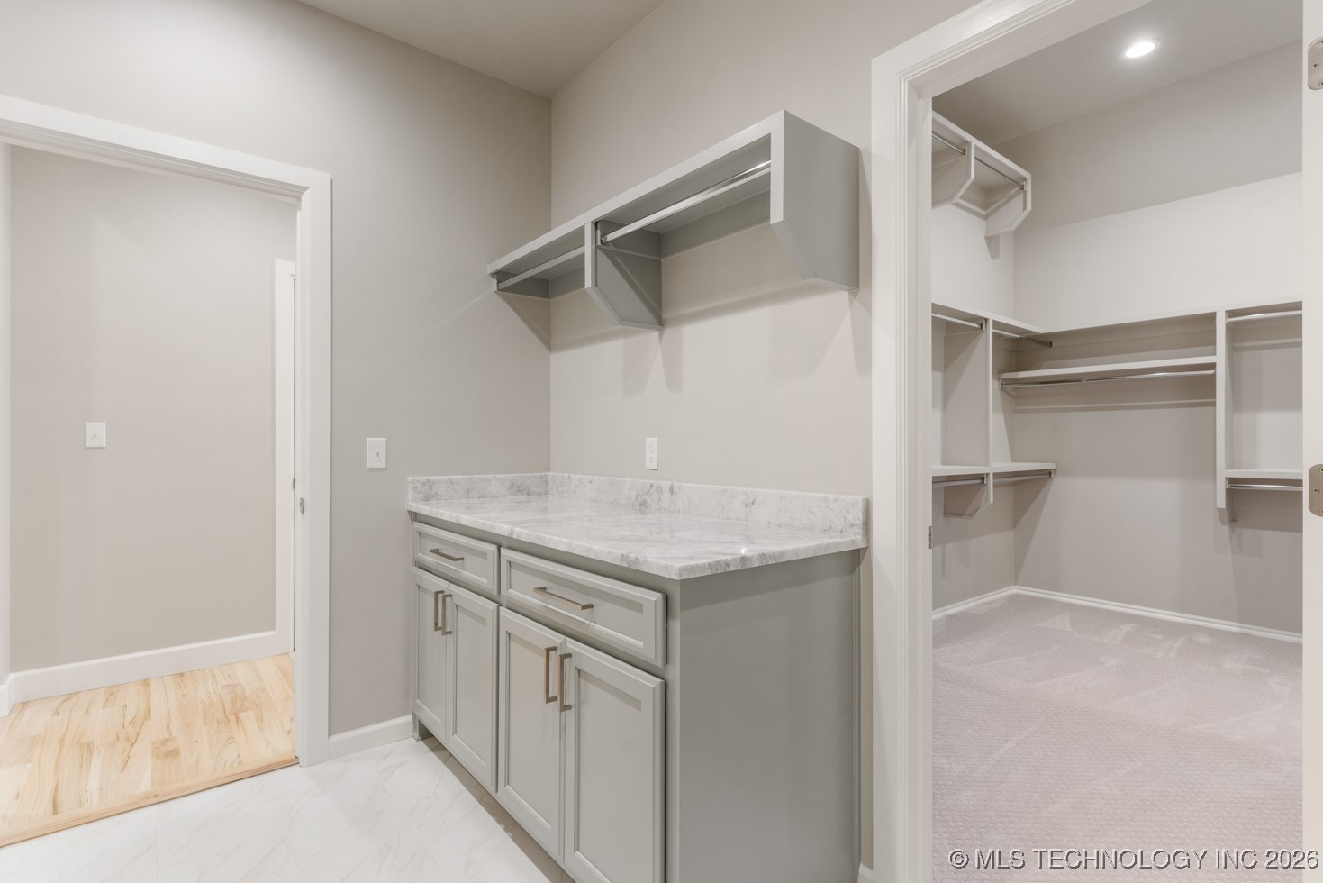 2704 W Twin Oaks Street Property Photo 41