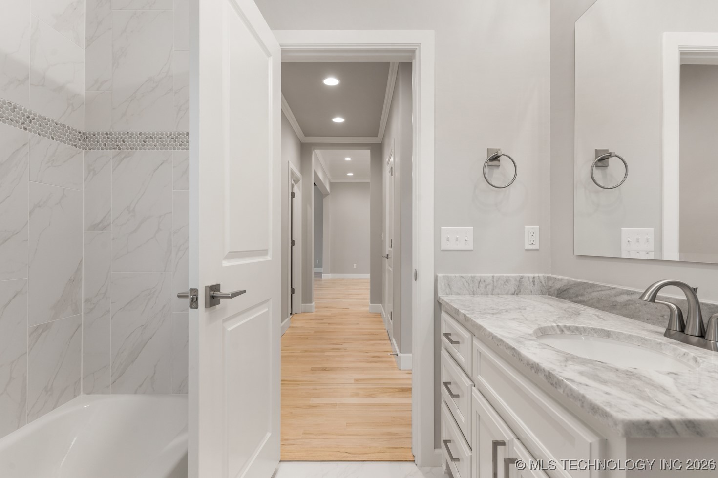 2704 W Twin Oaks Street Property Photo 44