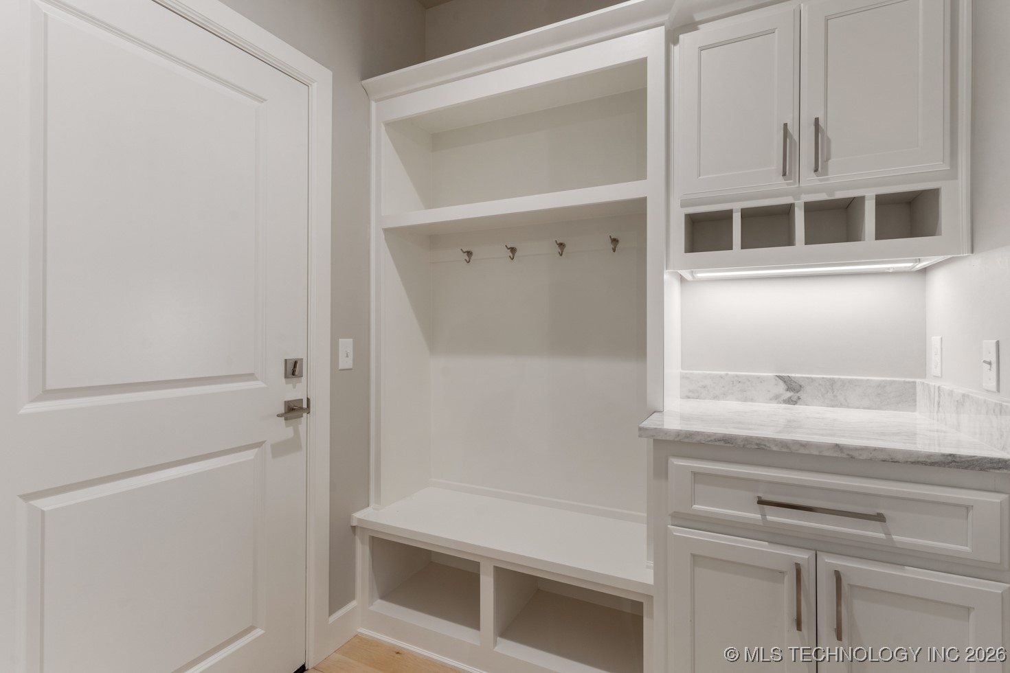 2704 W Twin Oaks Street Property Photo 48