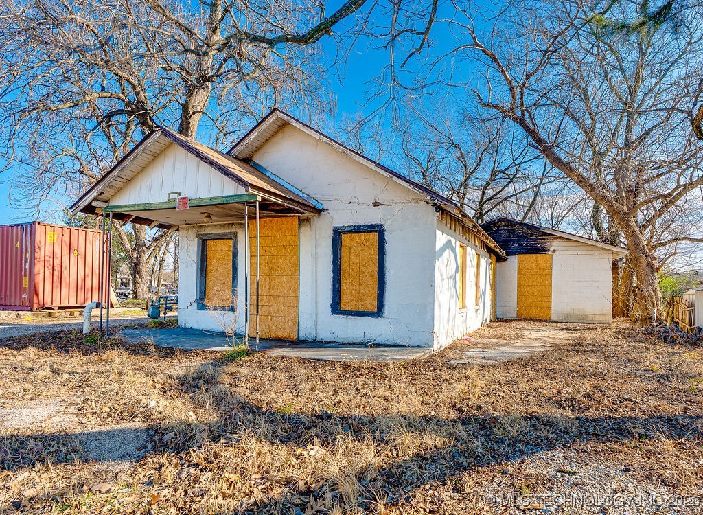 112 Maywood Street Property Photo 1