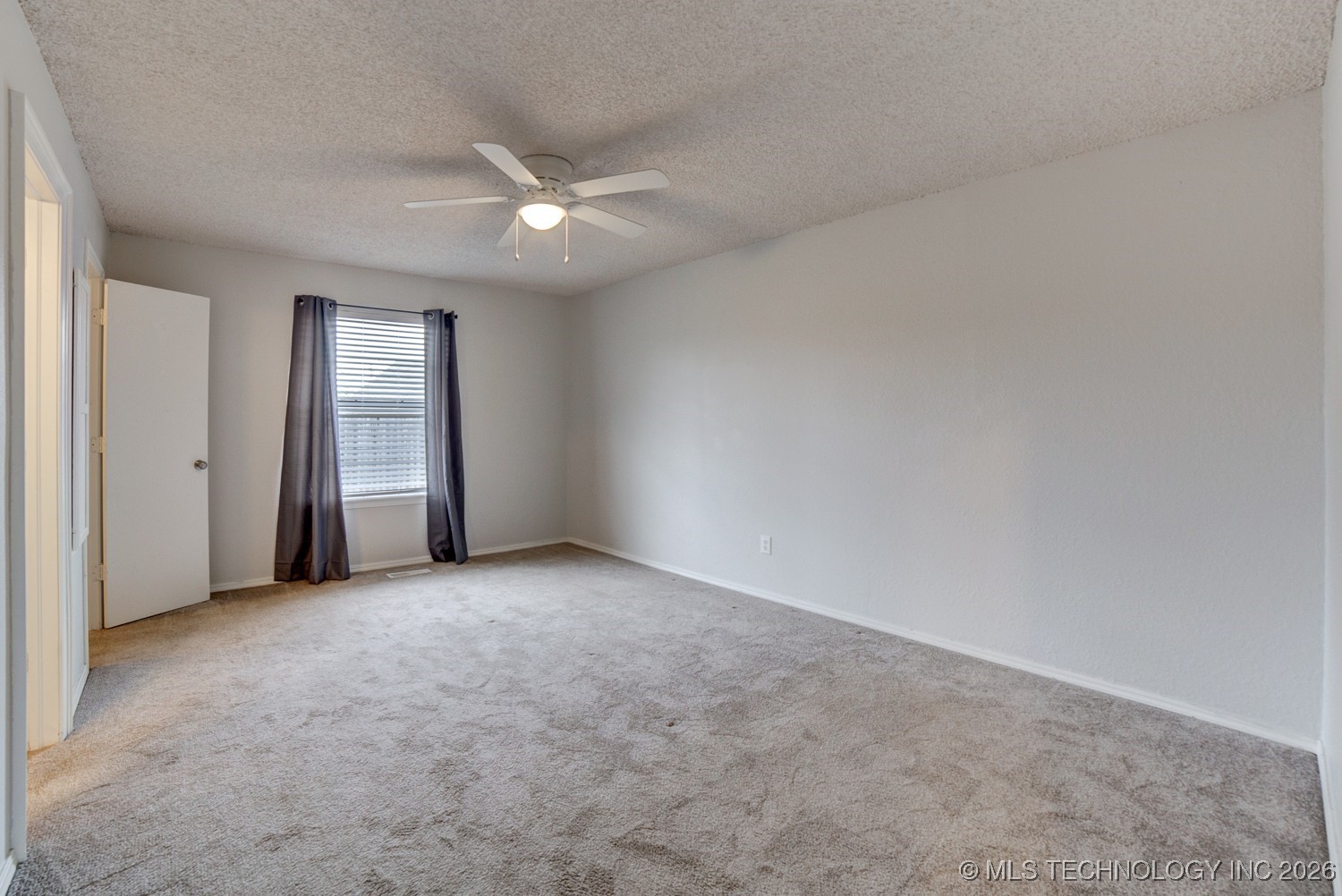 520 W Roanoke Street Property Photo 19