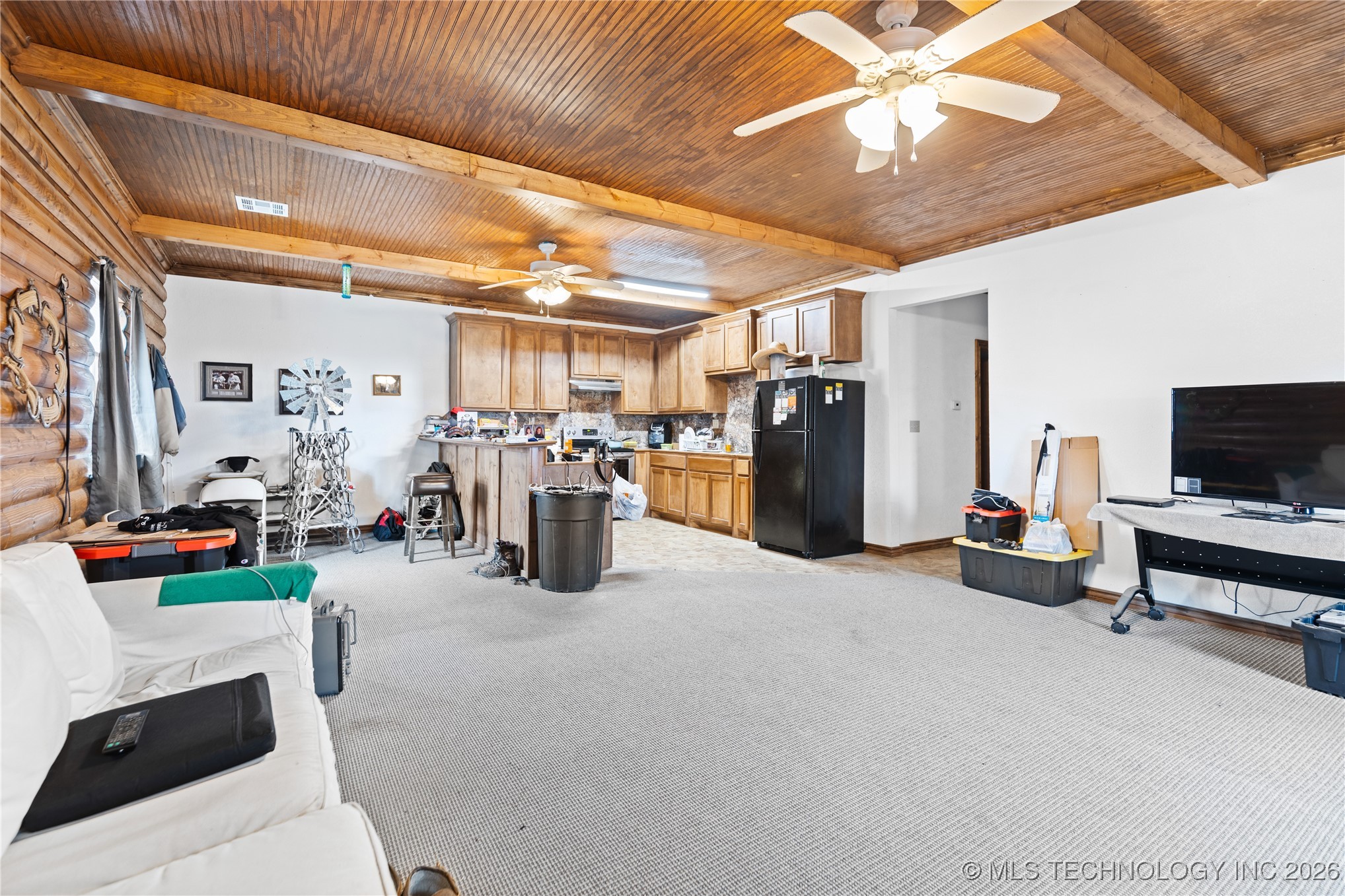 8100 Wainwright Road Property Photo 7