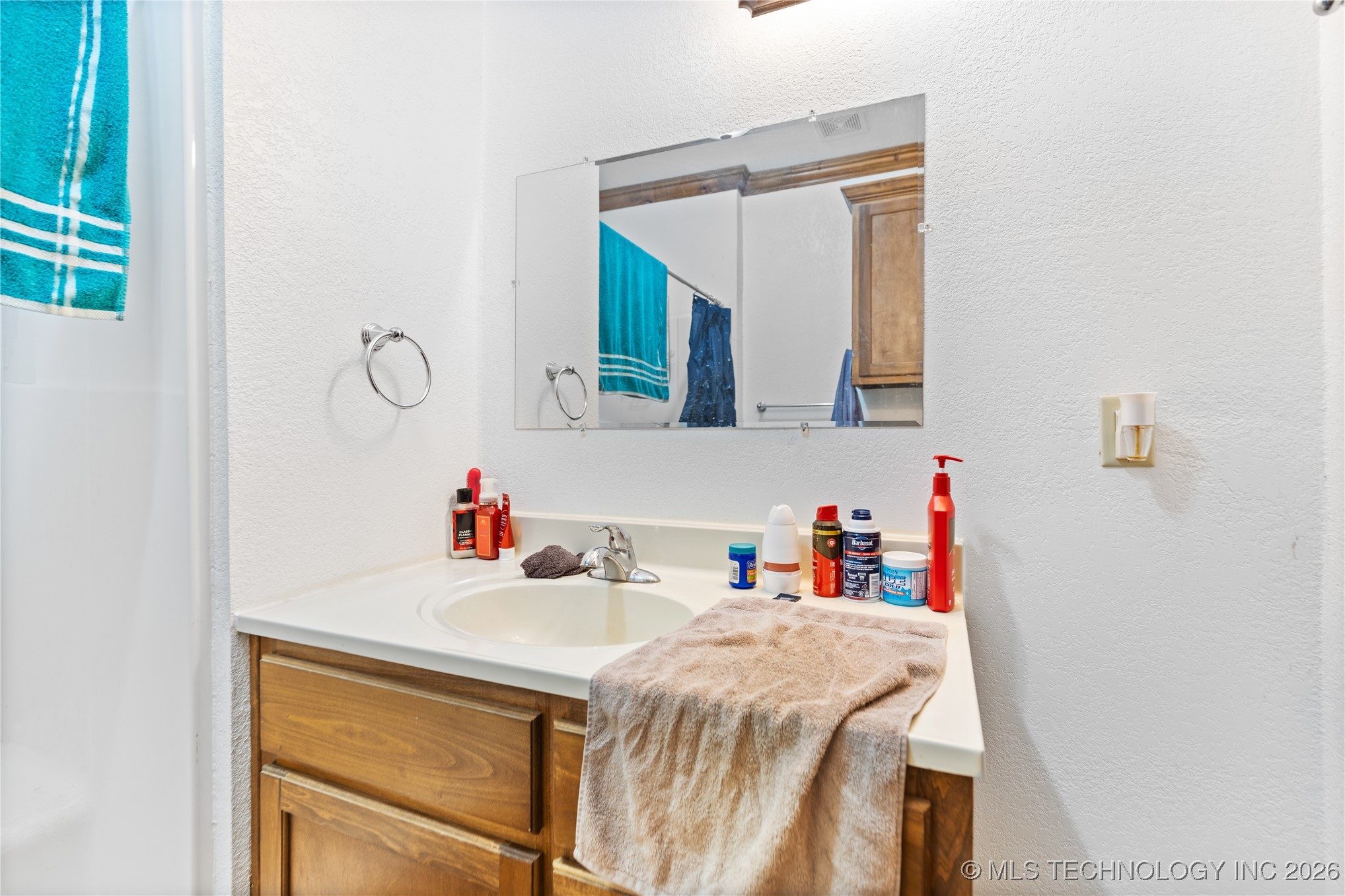 8100 Wainwright Road Property Photo 9