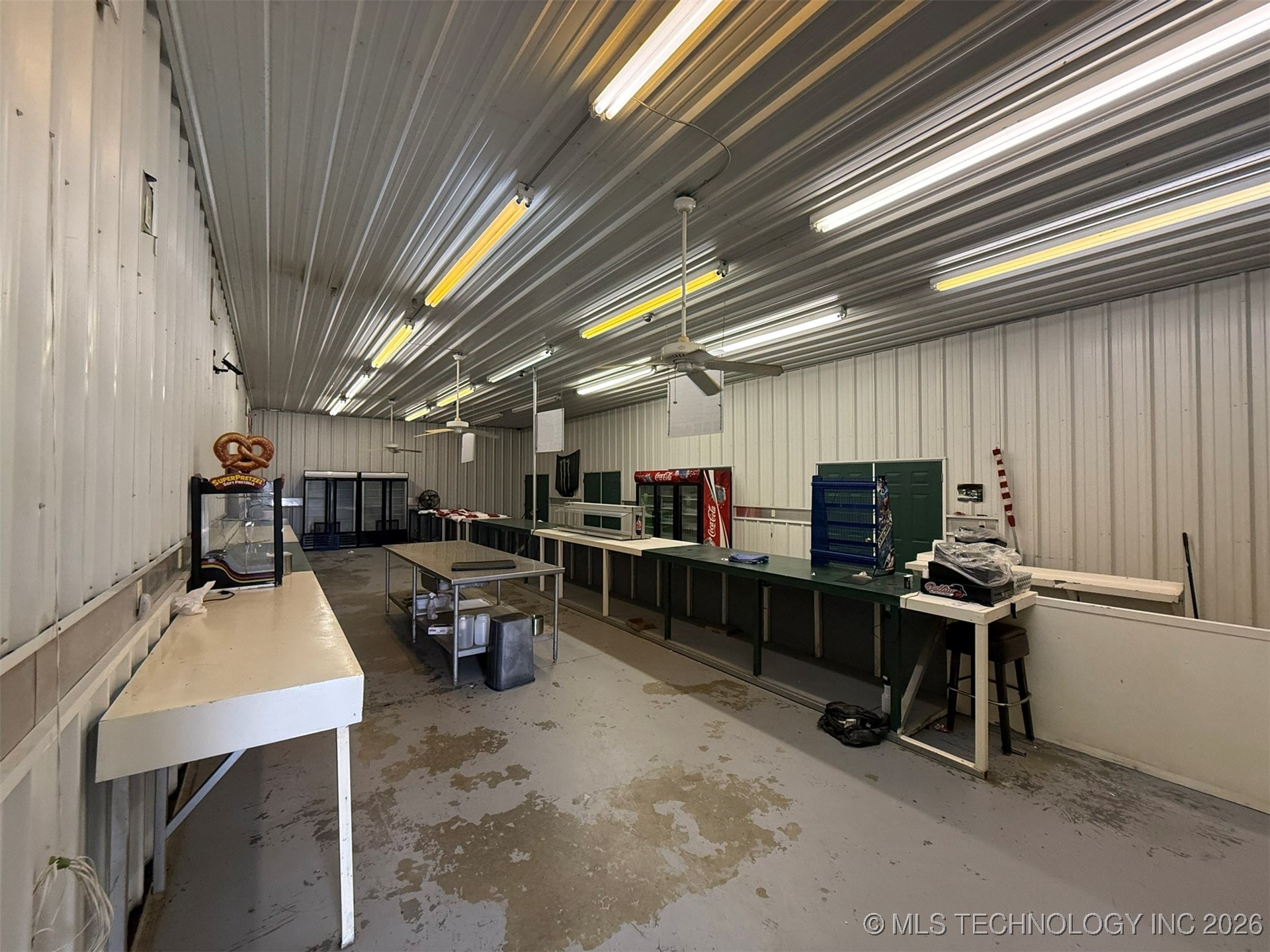 8100 Wainwright Road Property Photo 17