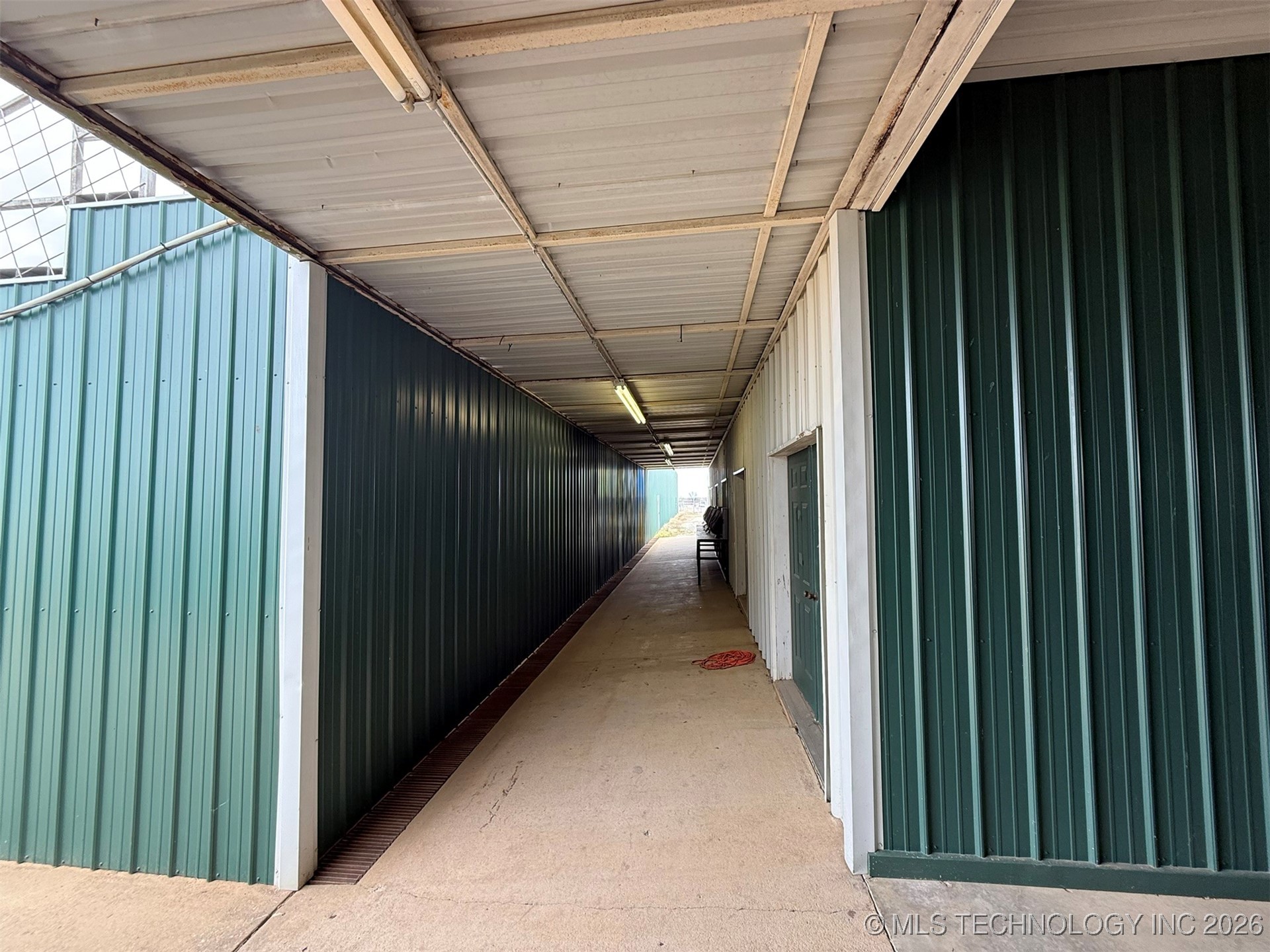 8100 Wainwright Road Property Photo 26