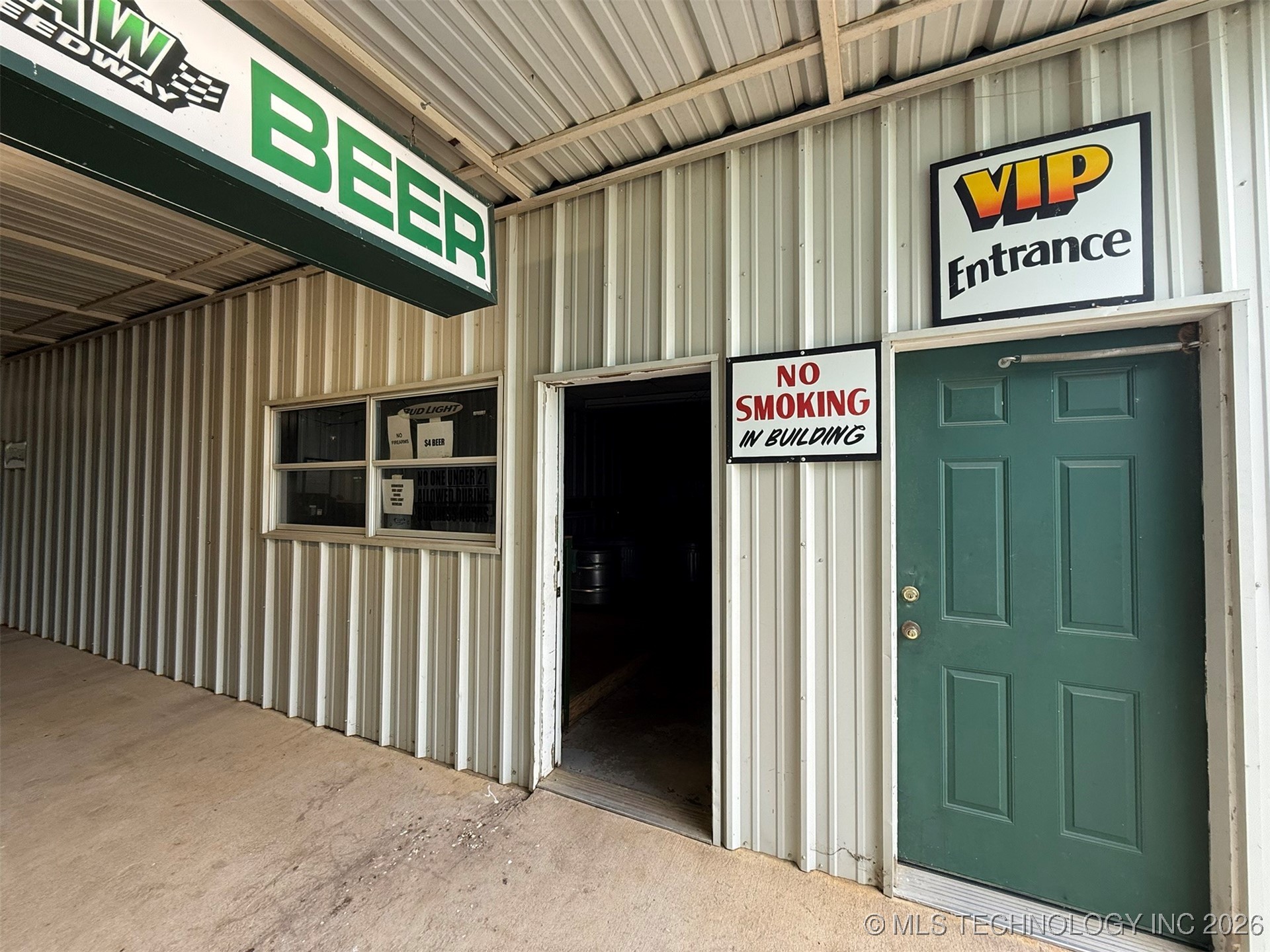 8100 Wainwright Road Property Photo 33