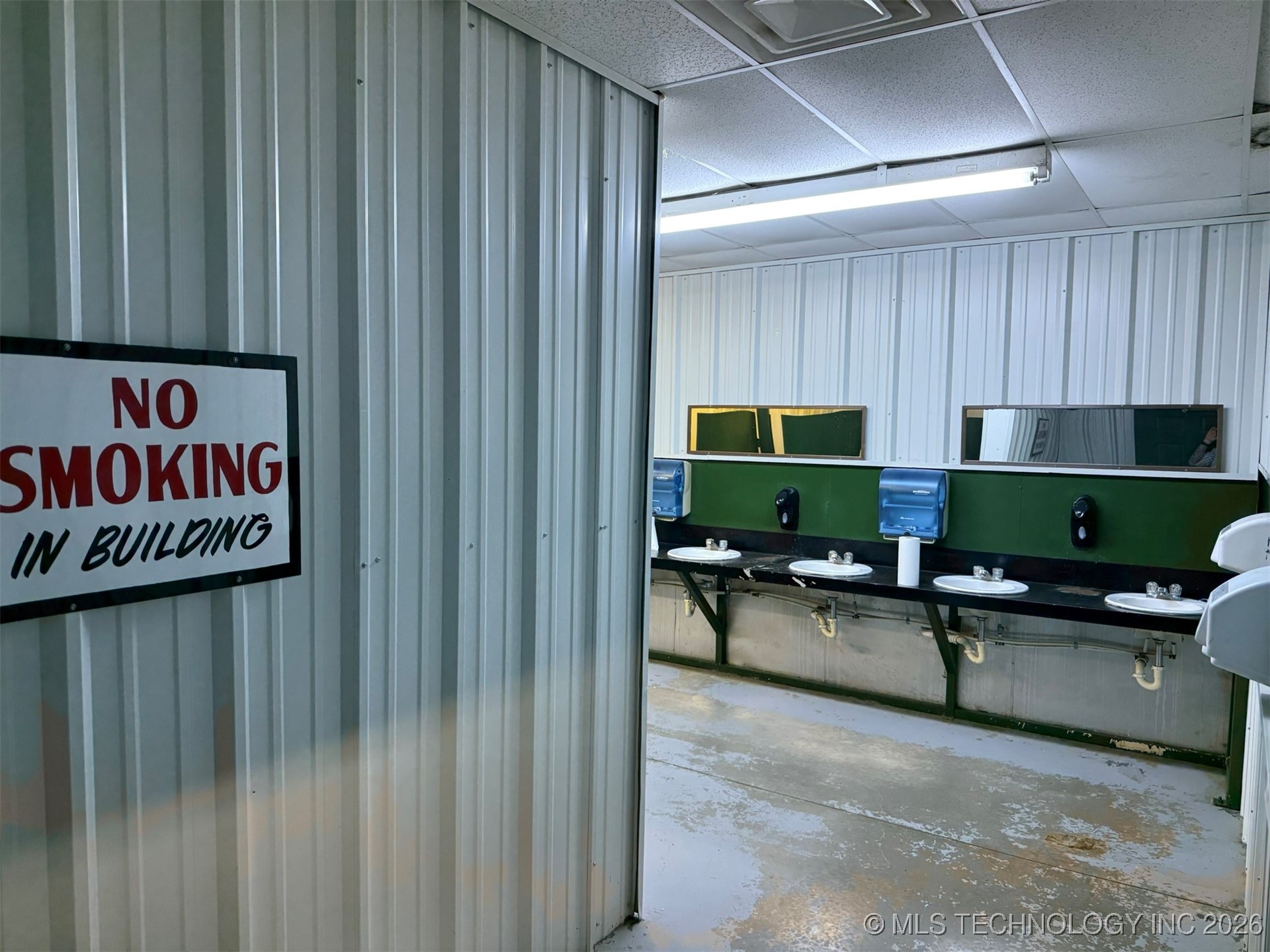 8100 Wainwright Road Property Photo 39