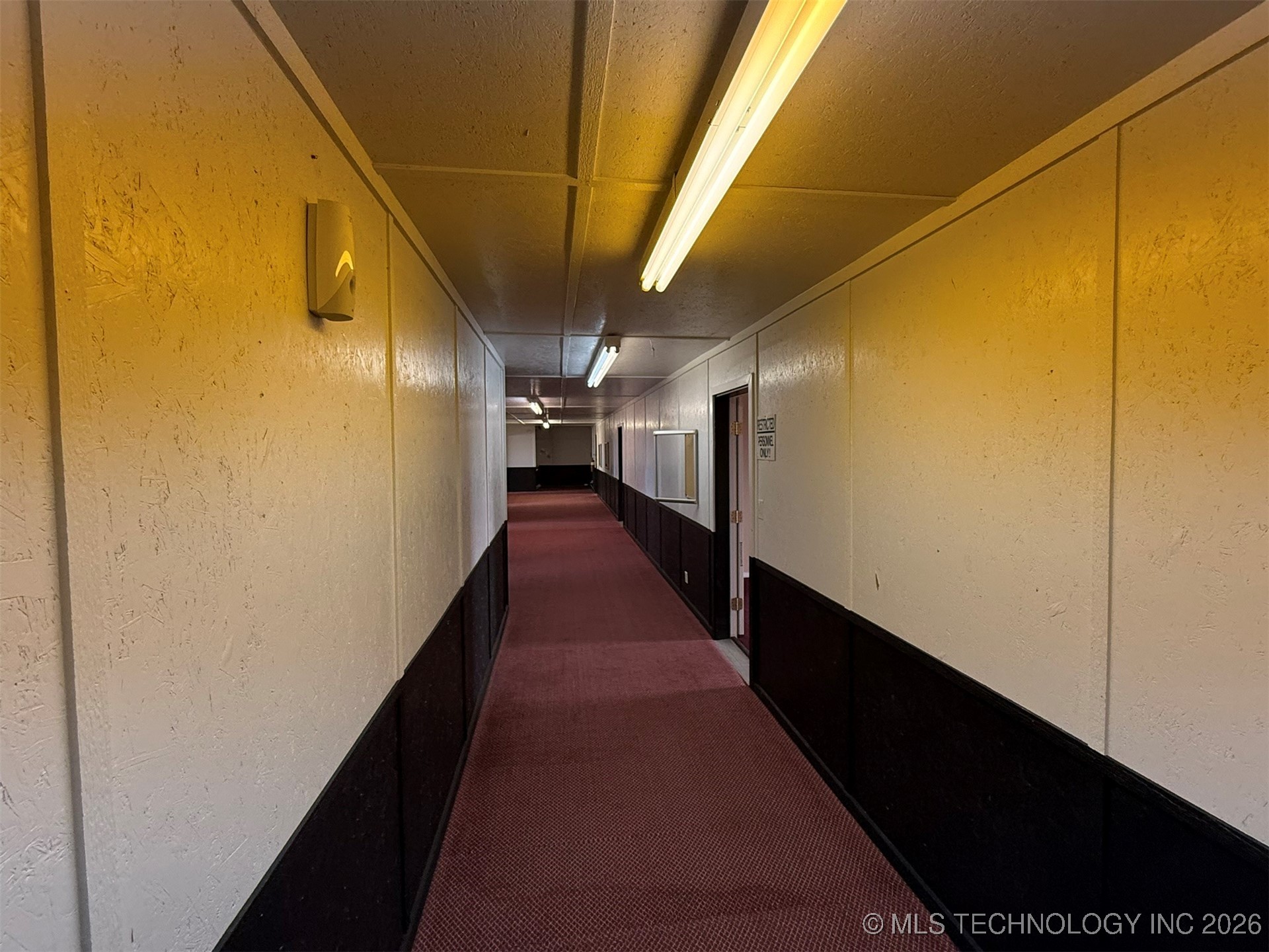 8100 Wainwright Road Property Photo 60