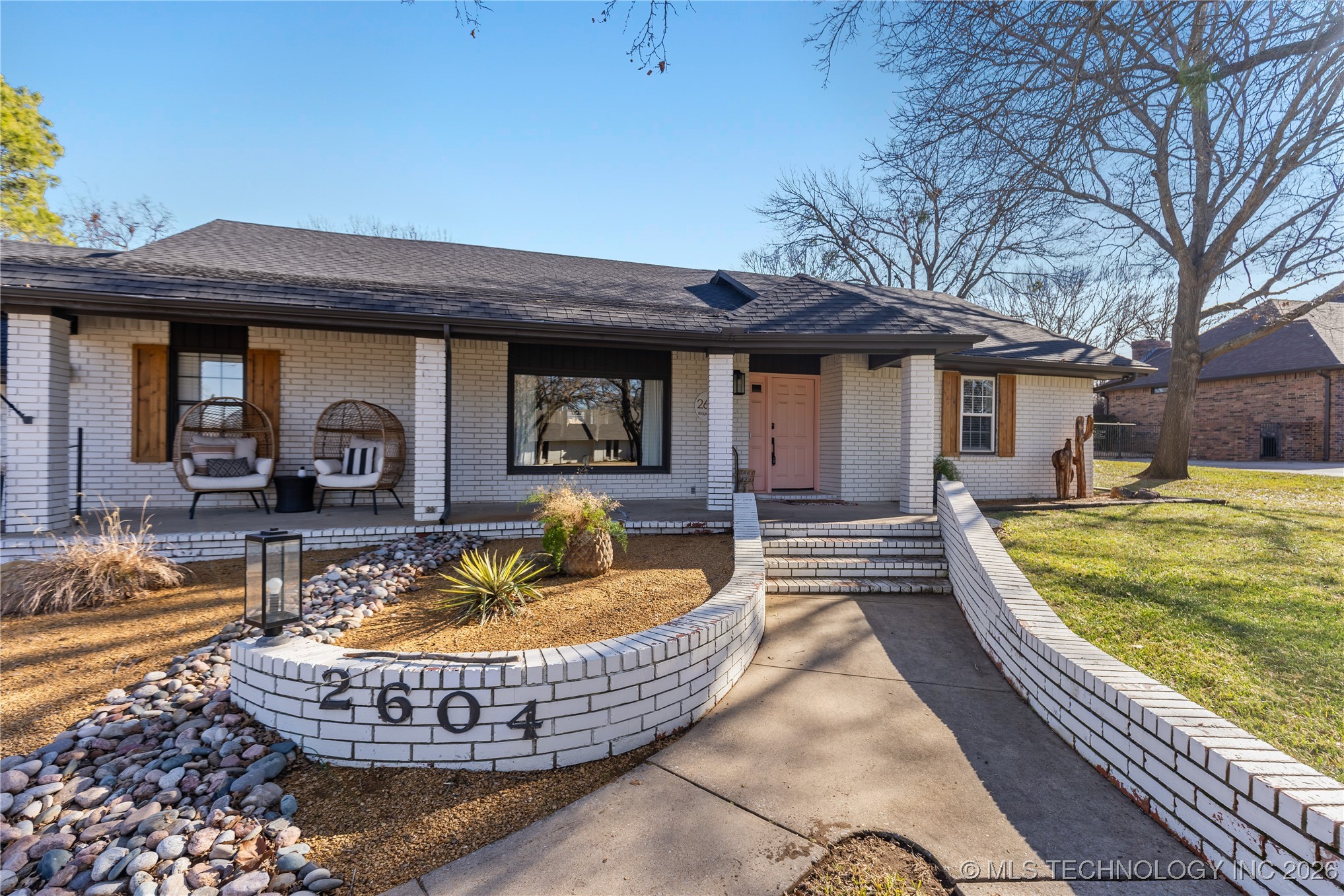 2604 Ridgeway Property Photo 2