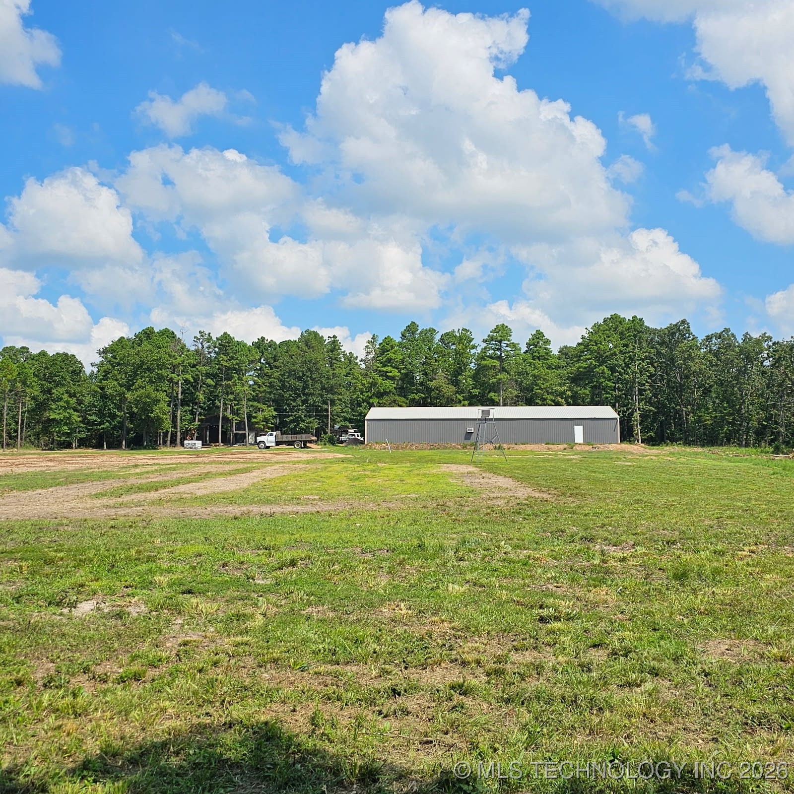 4080 N 495 Road Property Photo 1