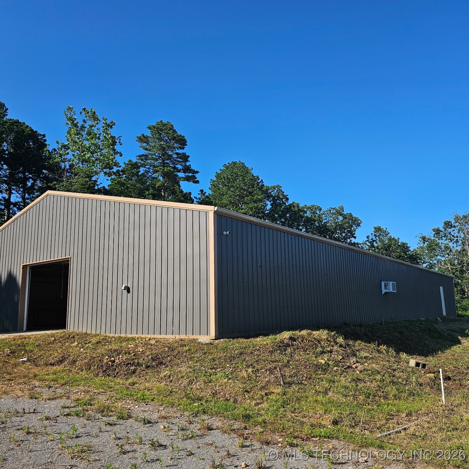 4080 N 495 Road Property Photo 8