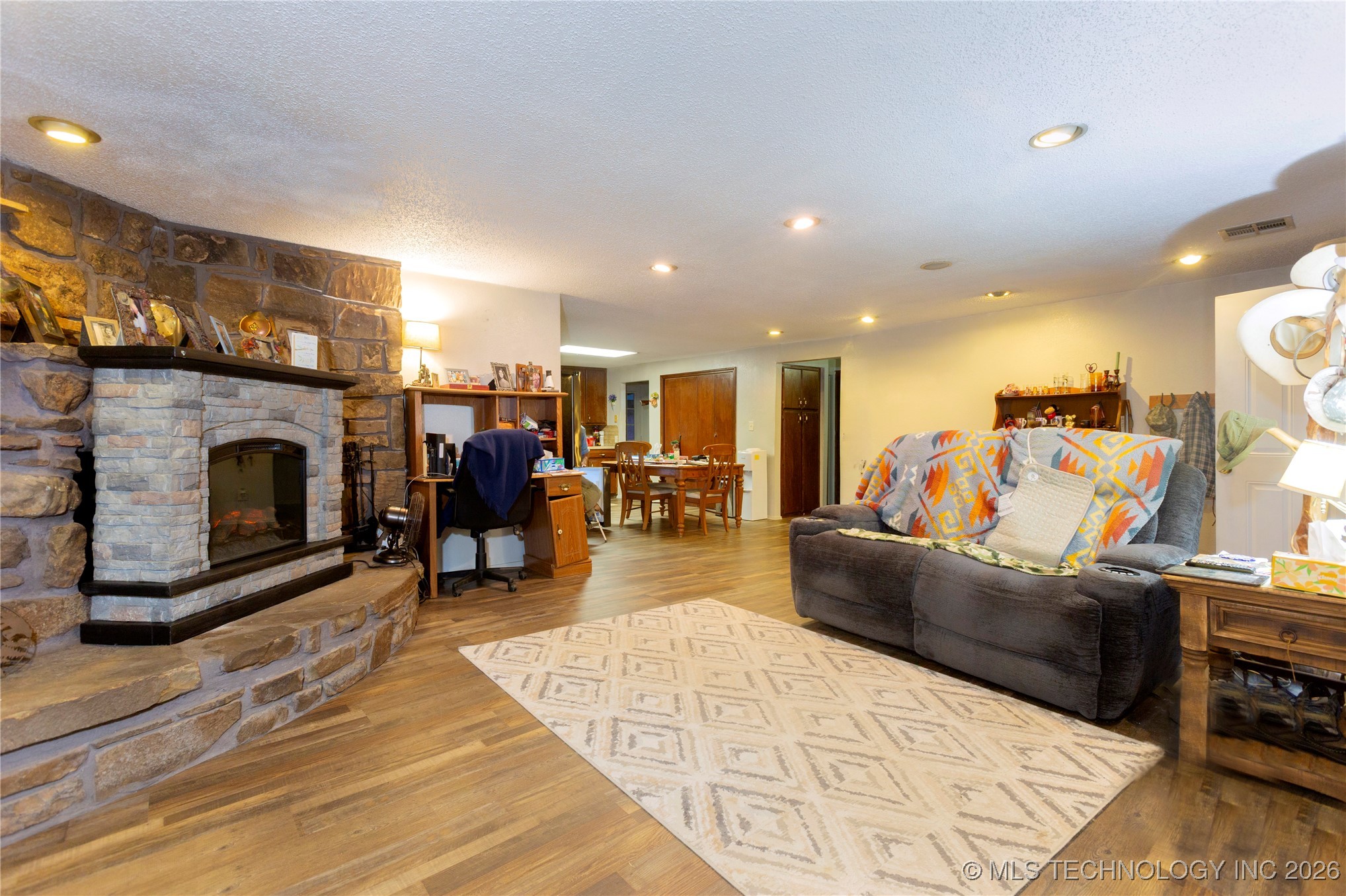 4537 Ne 104th Road Property Photo 10