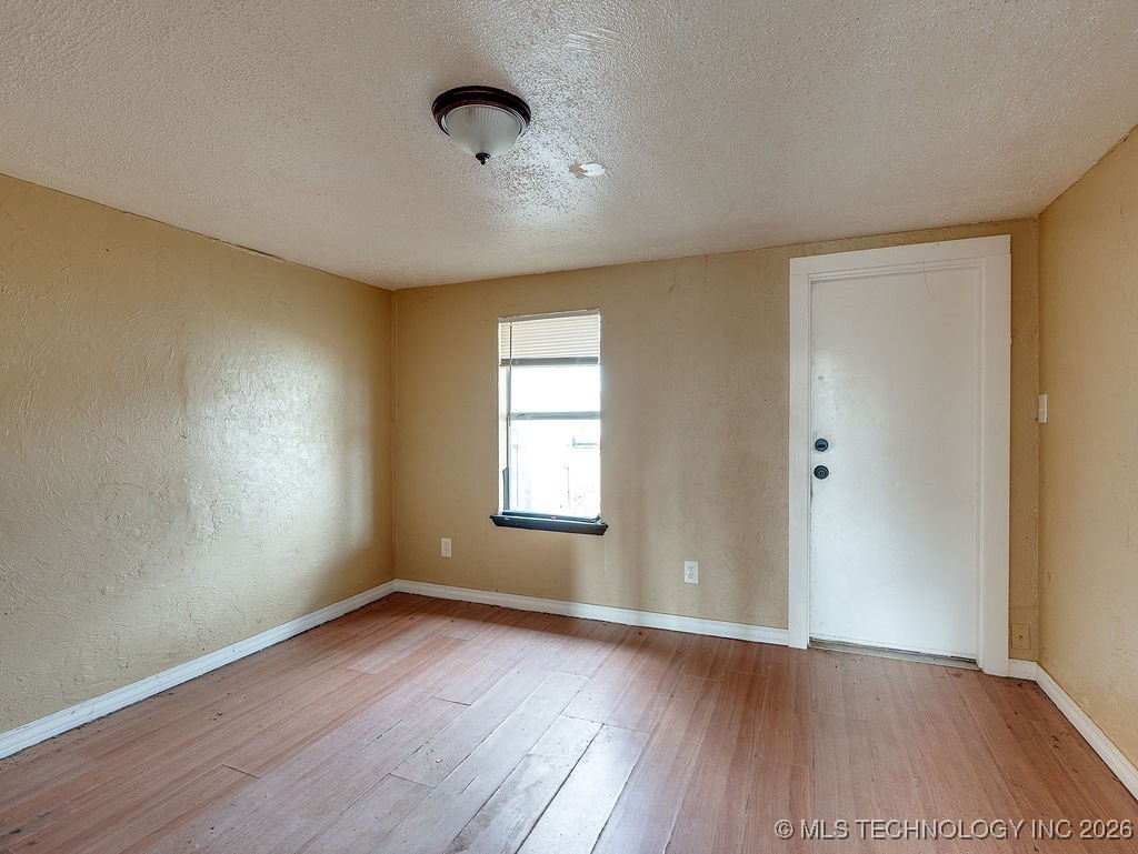 911 N Cherry Street Property Photo 6