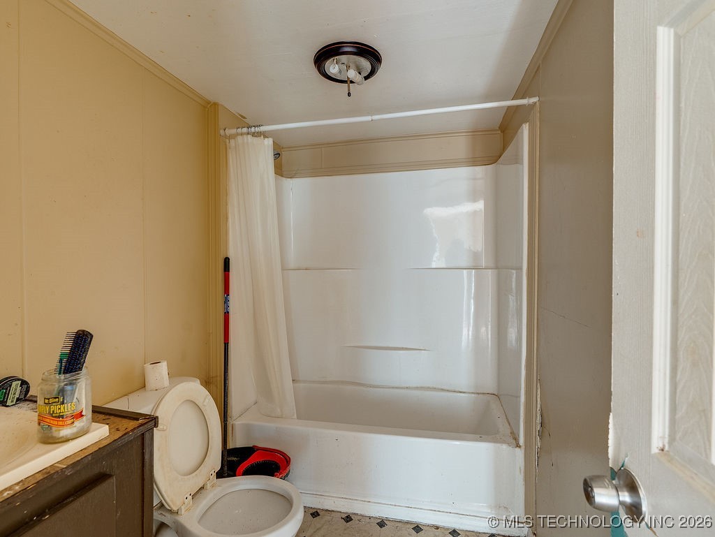 911 N Cherry Street Property Photo 7