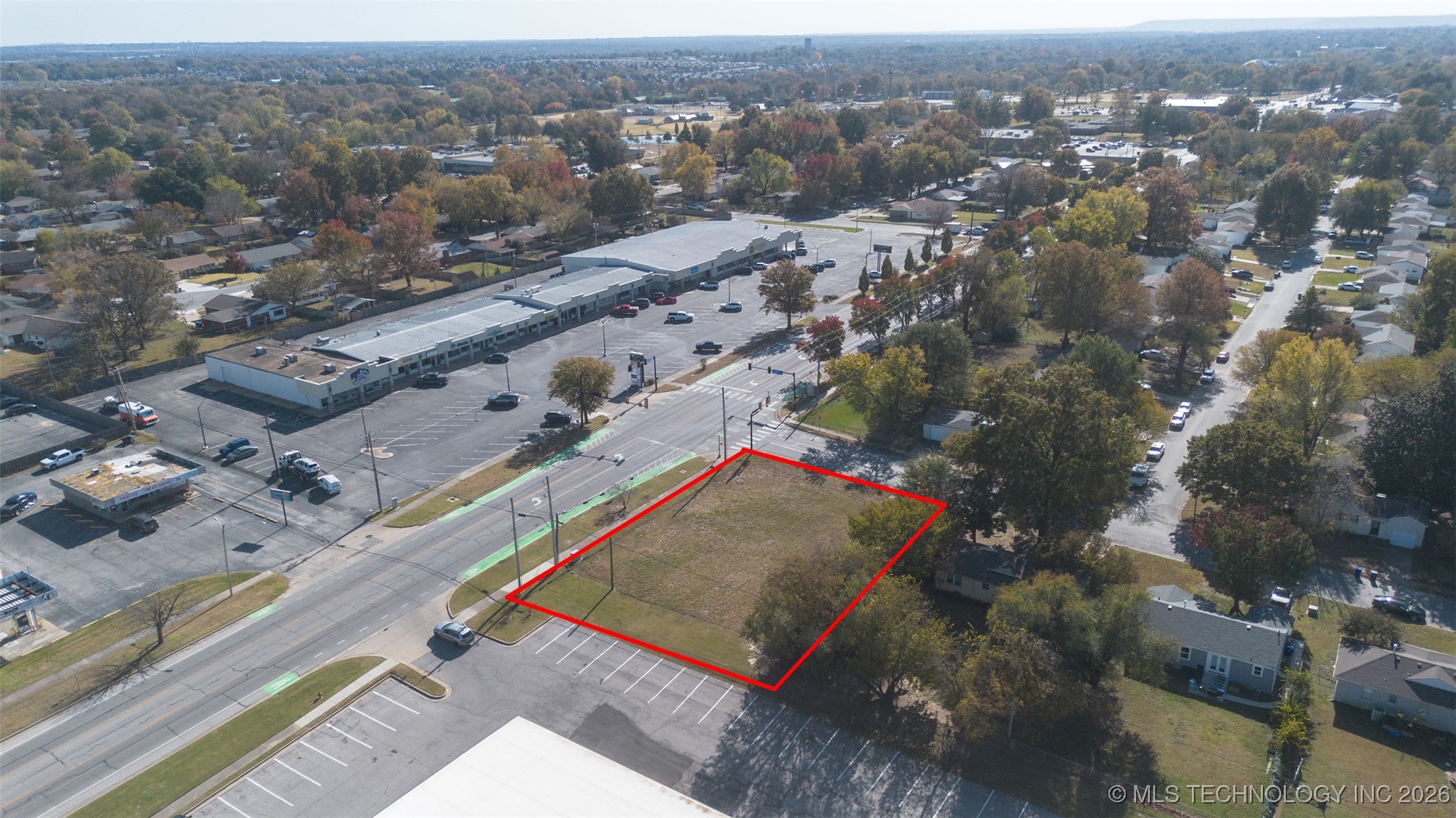 1524 S Main Street Property Photo 4