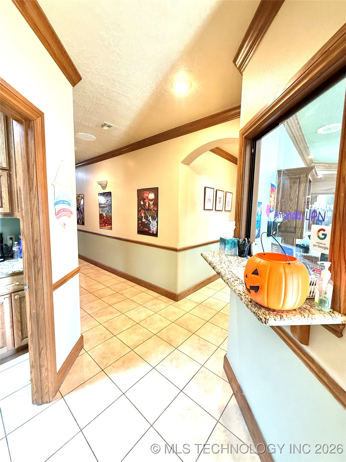 709 E Downing Street Property Photo 7