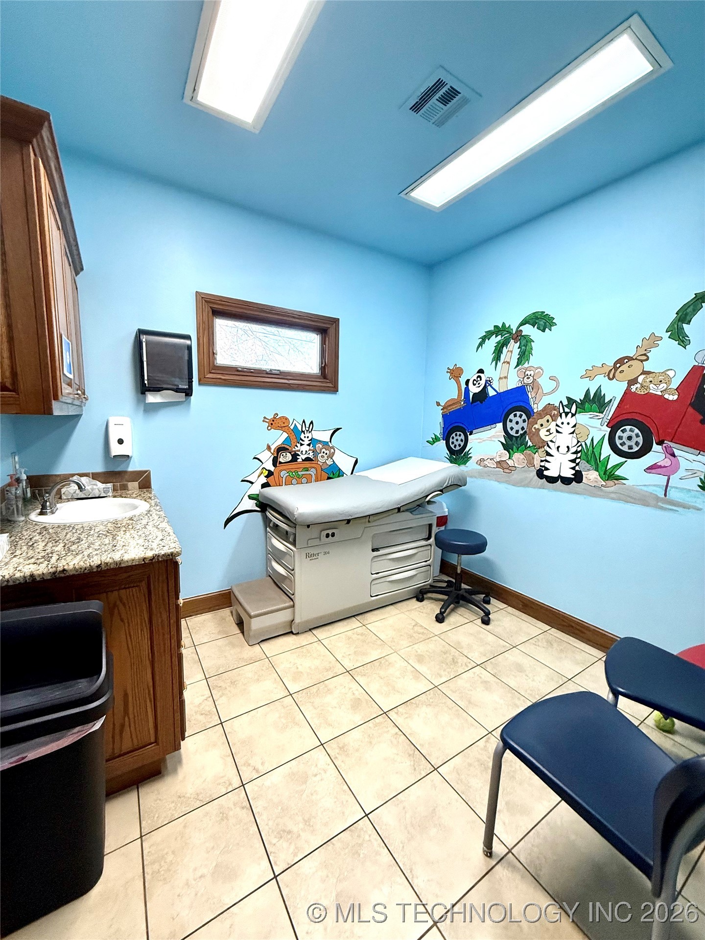 709 E Downing Street Property Photo 13