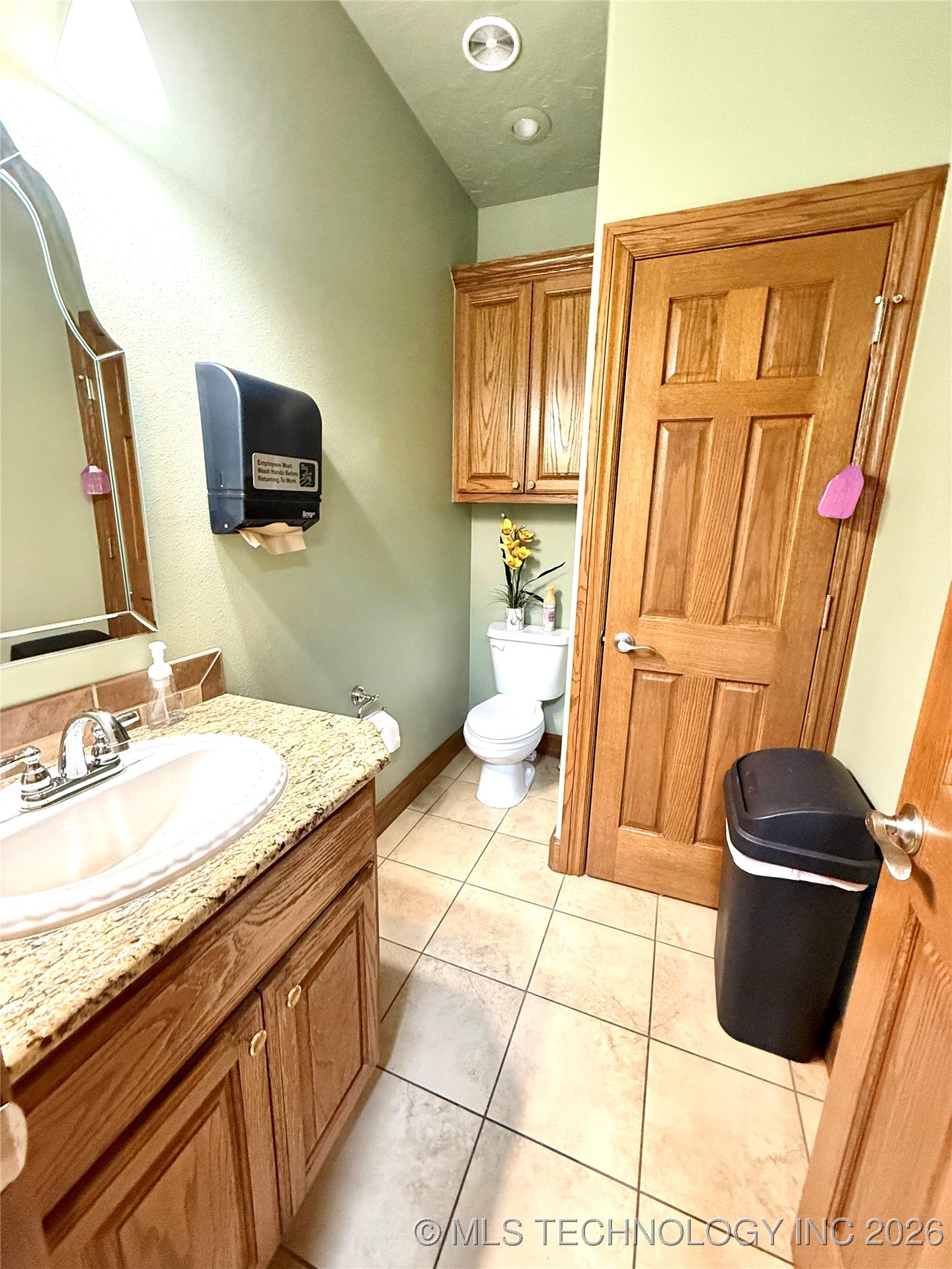 709 E Downing Street Property Photo 24