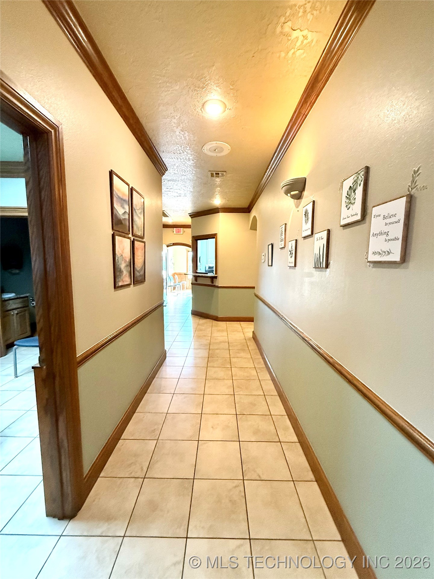 709 E Downing Street Property Photo 25