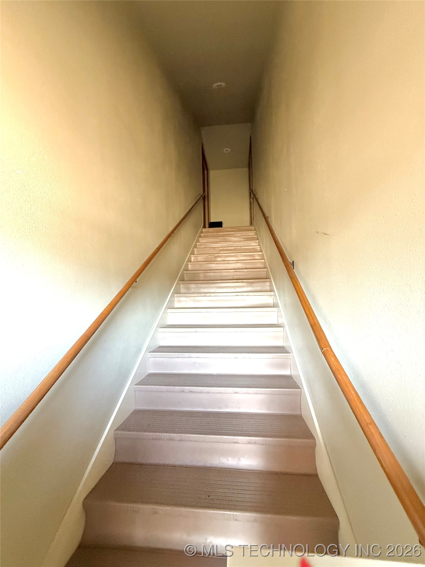 709 E Downing Street Property Photo 31