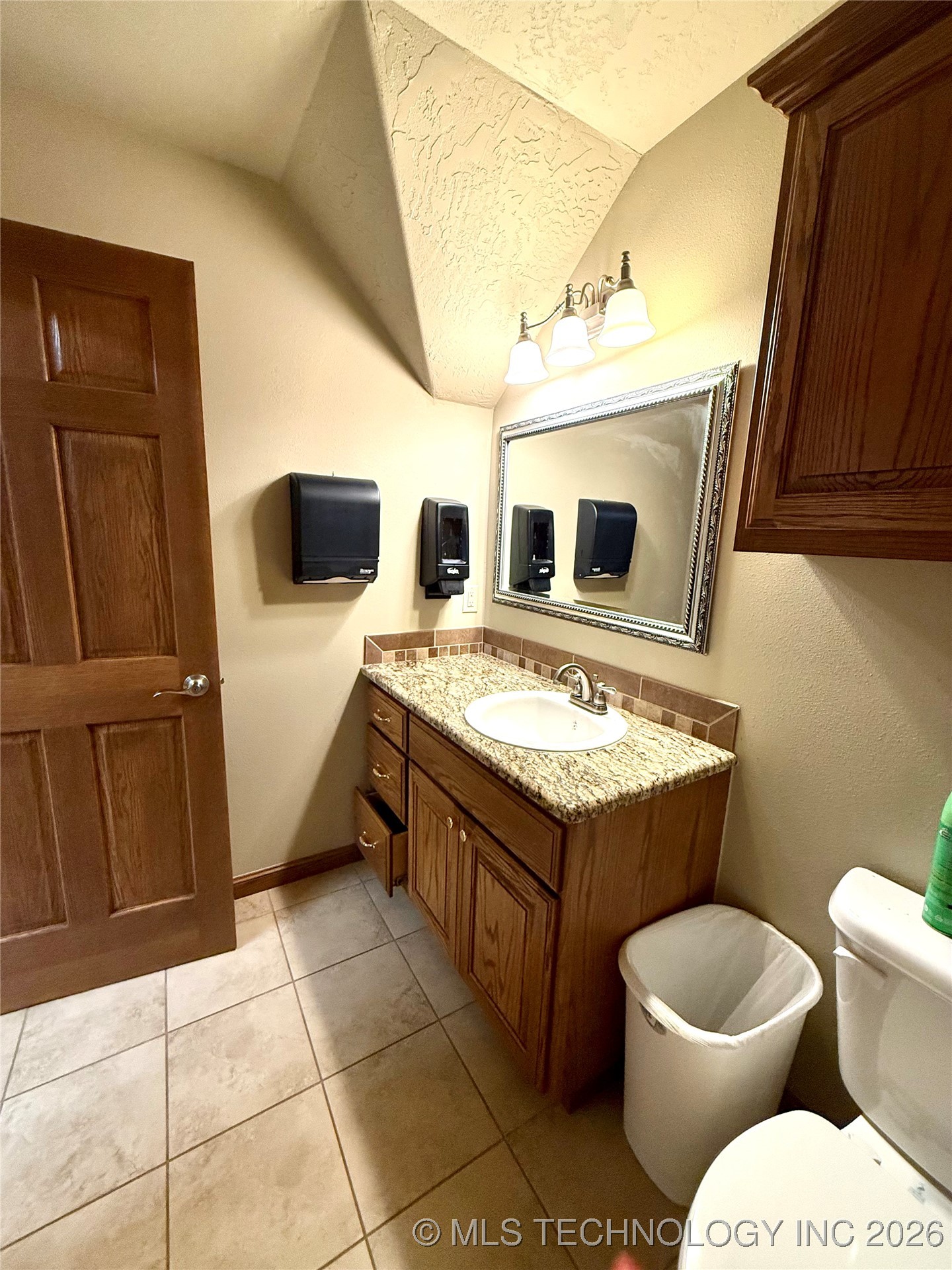 709 E Downing Street Property Photo 35