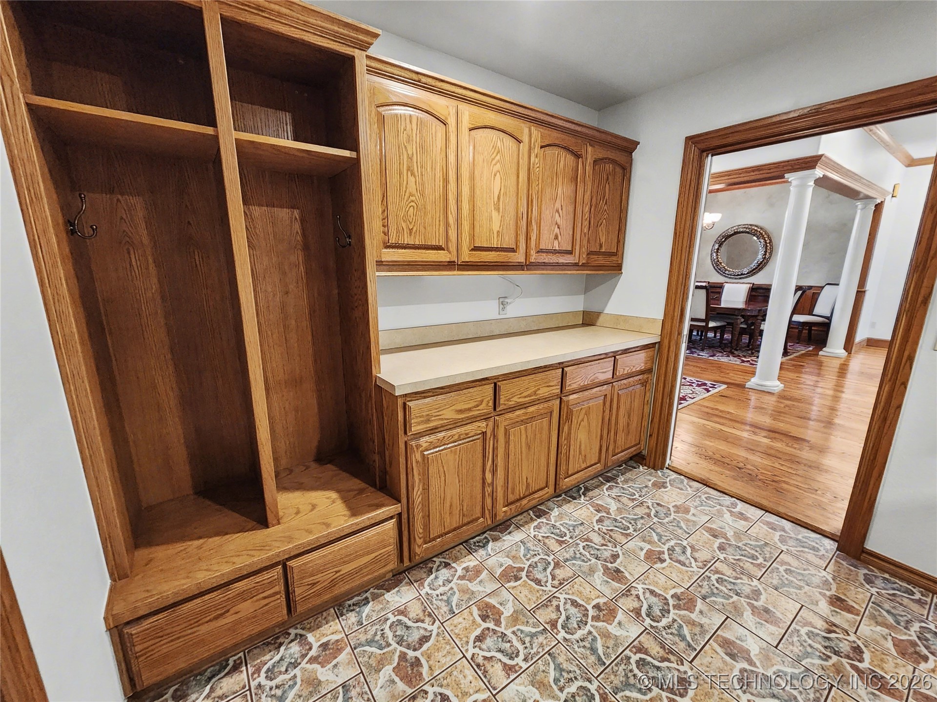 607 Sterling Hills Drive Property Photo 18