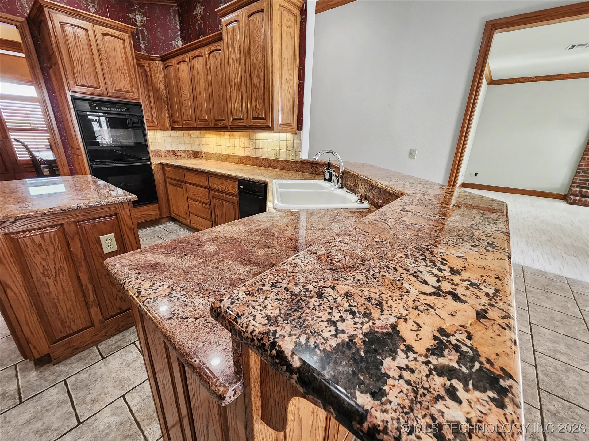 607 Sterling Hills Drive Property Photo 29