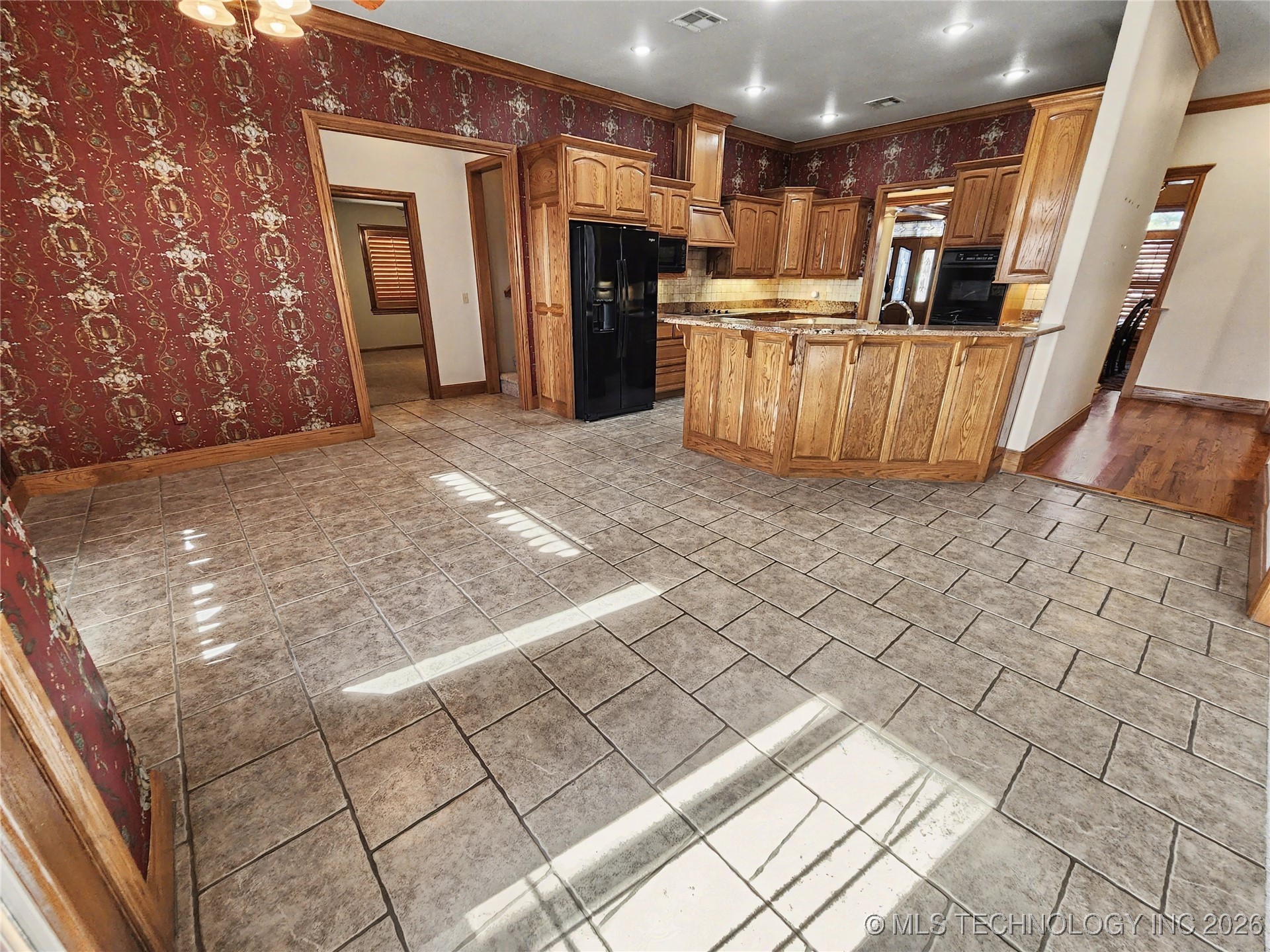 607 Sterling Hills Drive Property Photo 34