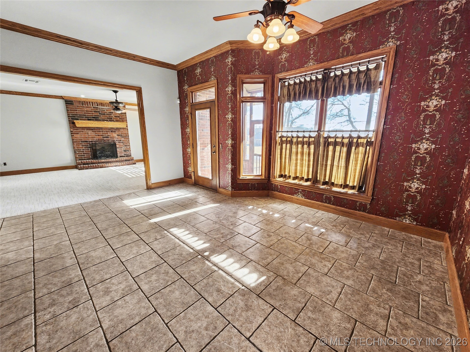 607 Sterling Hills Drive Property Photo 38