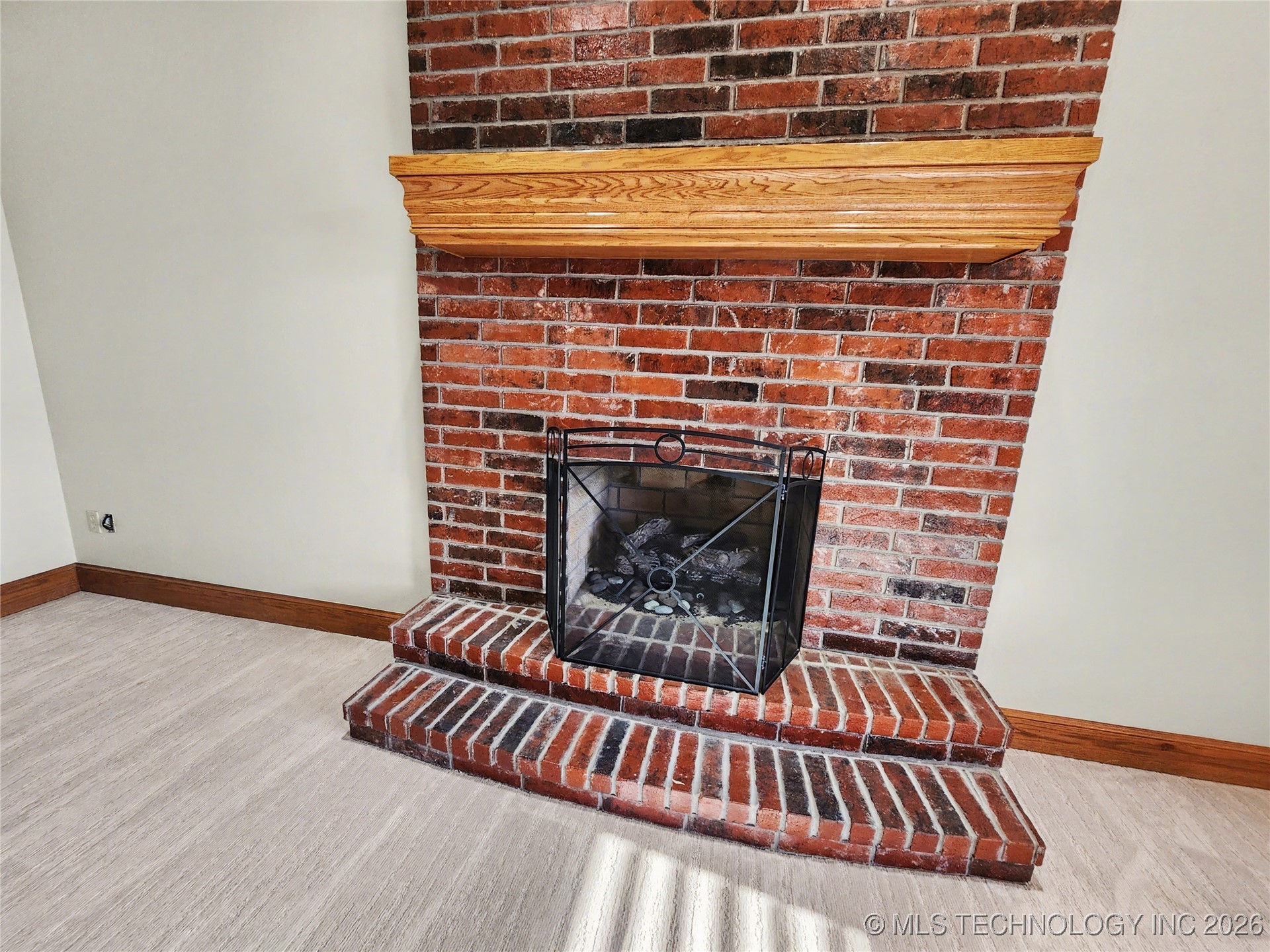 607 Sterling Hills Drive Property Photo 42