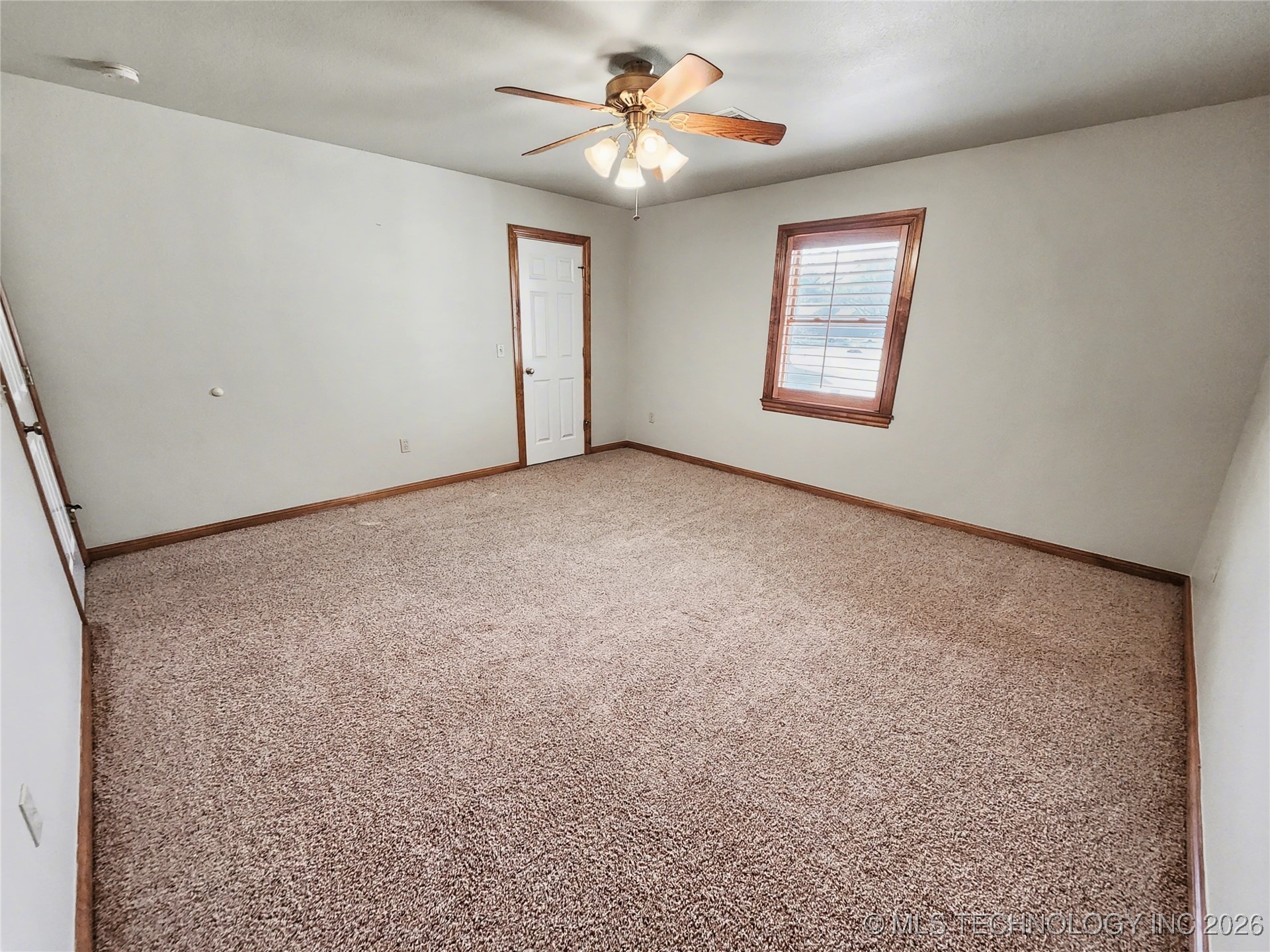 607 Sterling Hills Drive Property Photo 63