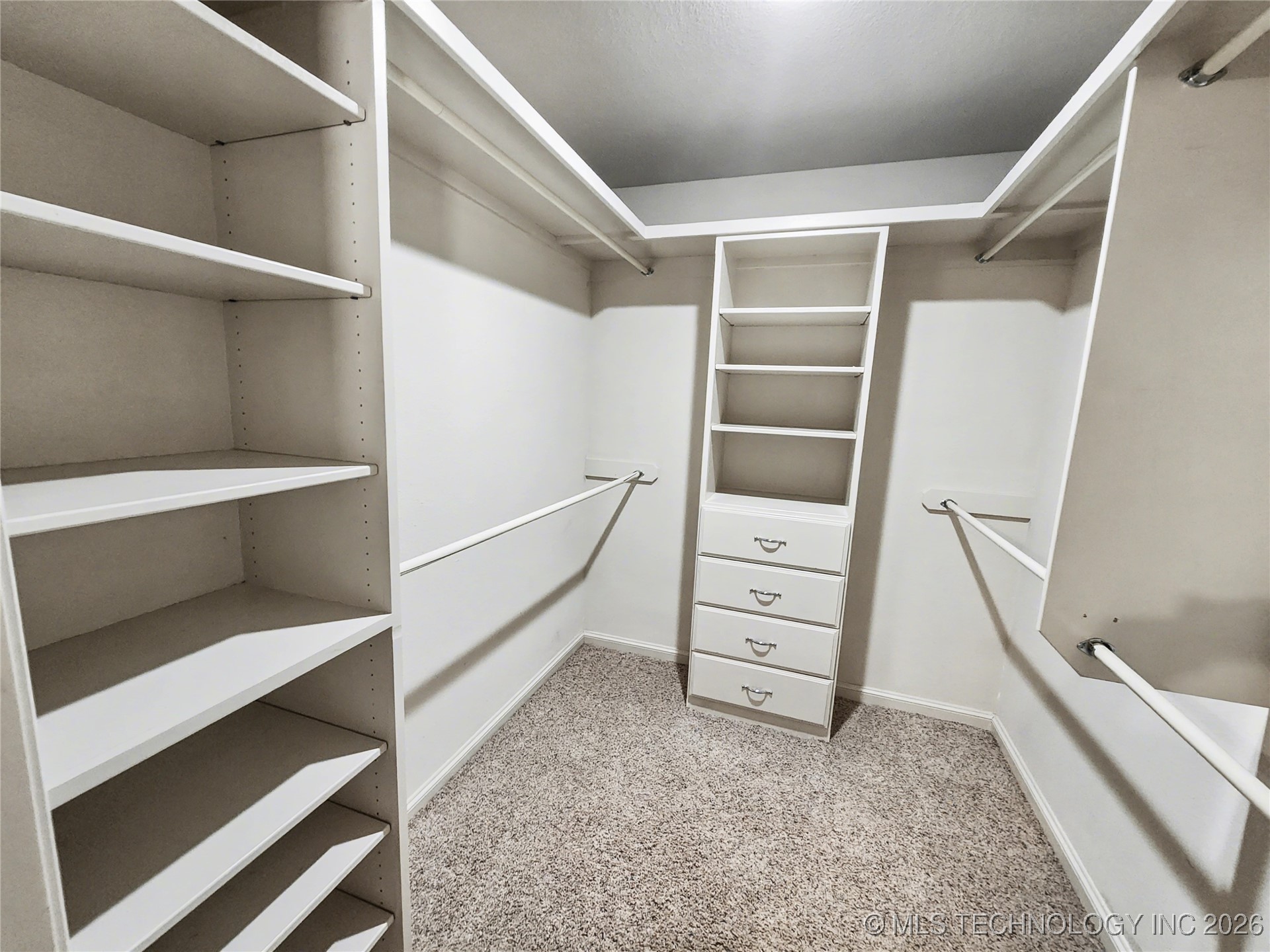 607 Sterling Hills Drive Property Photo 66