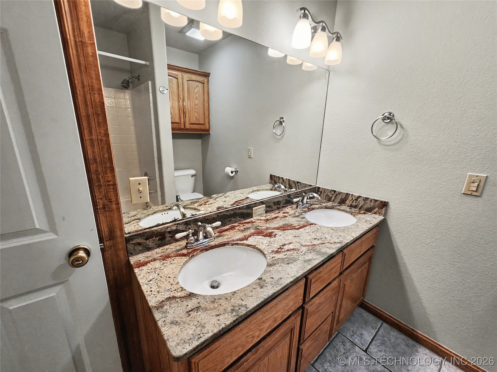 607 Sterling Hills Drive Property Photo 68